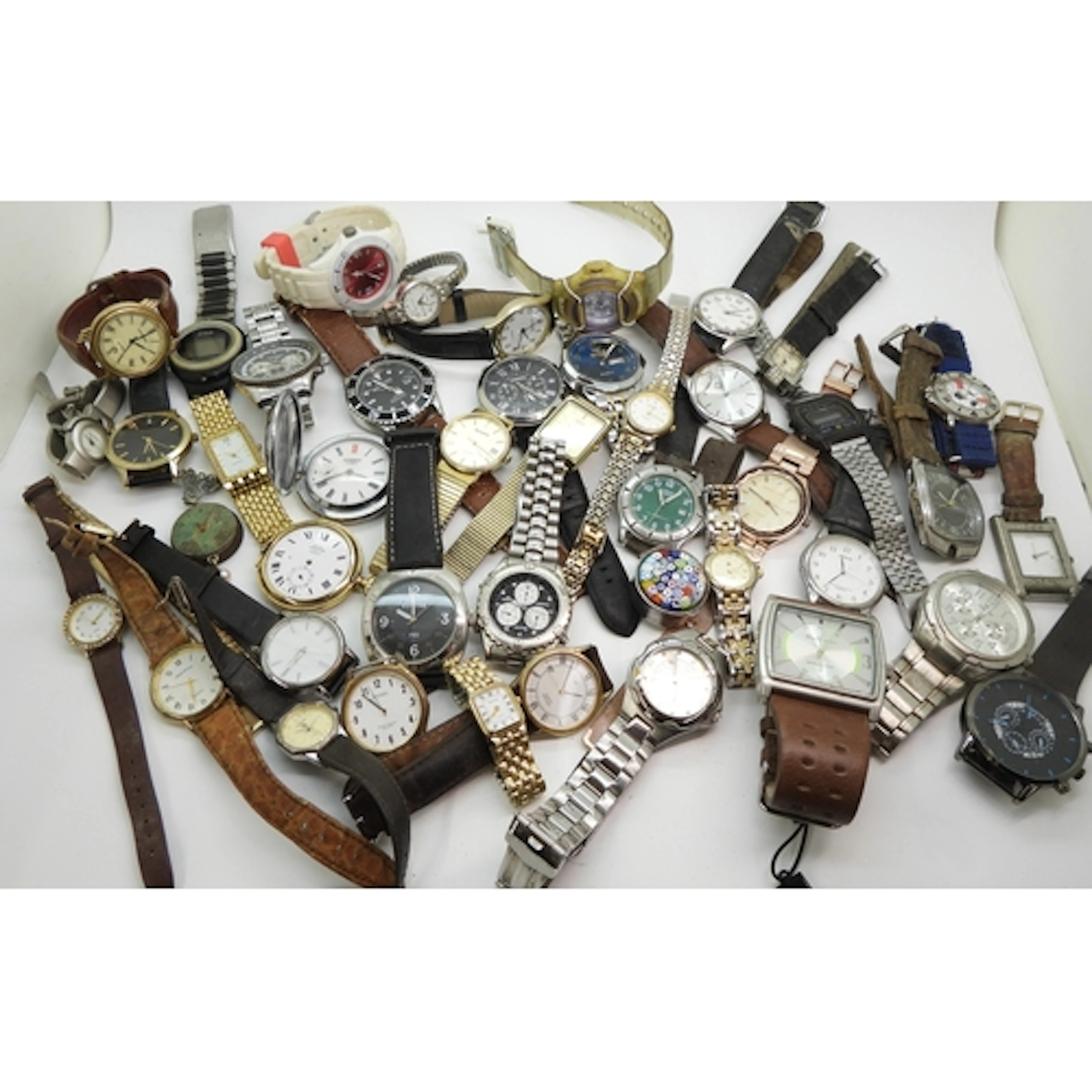 A collection of watches to include a vintage Sekonda the cas...