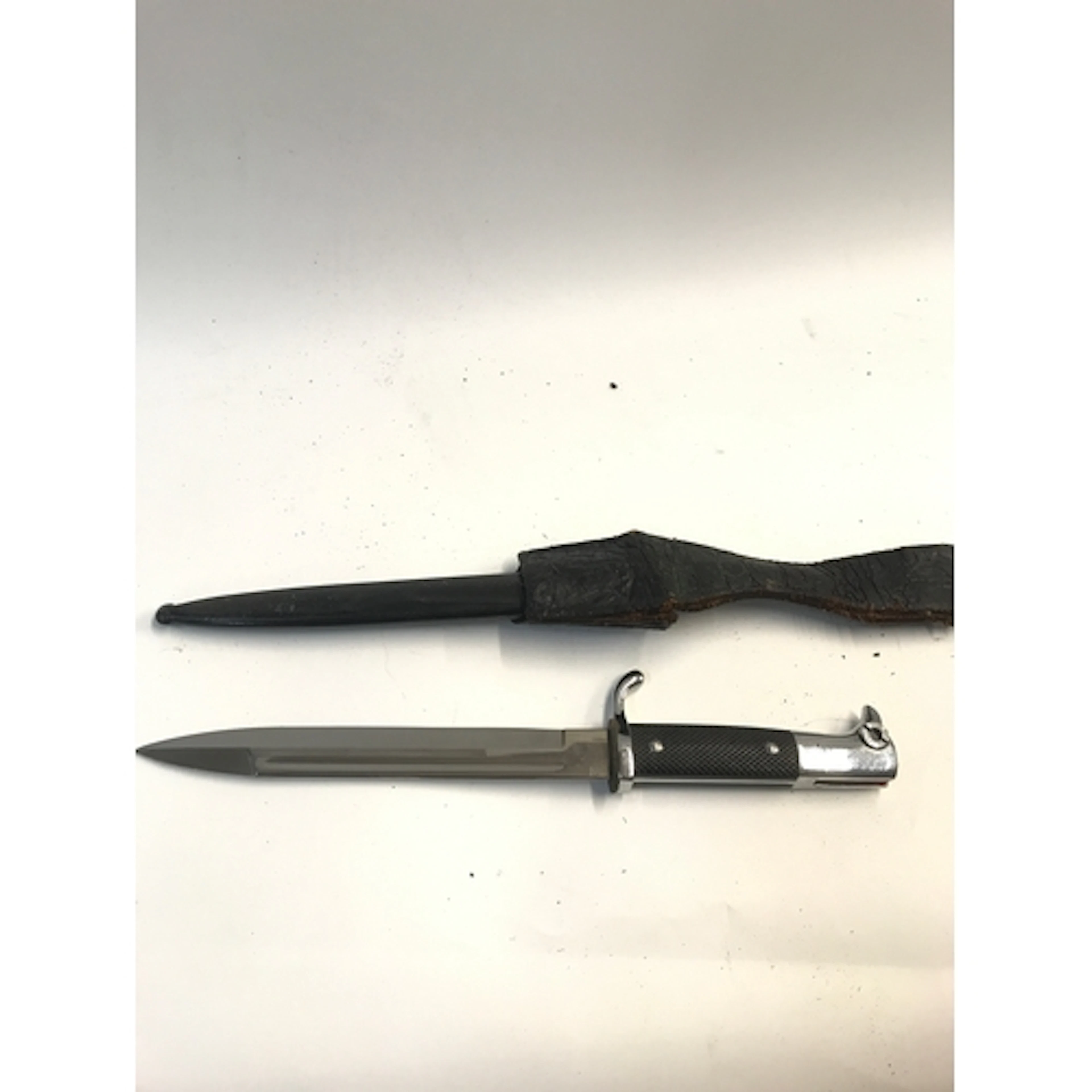 A k98 German dress bayonet and frog ( no maker ). Blade 19cm...