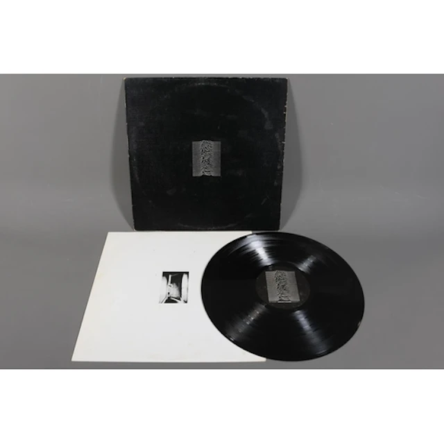 Joy Division Unknown Pleasures 12'' single on Factory Record...