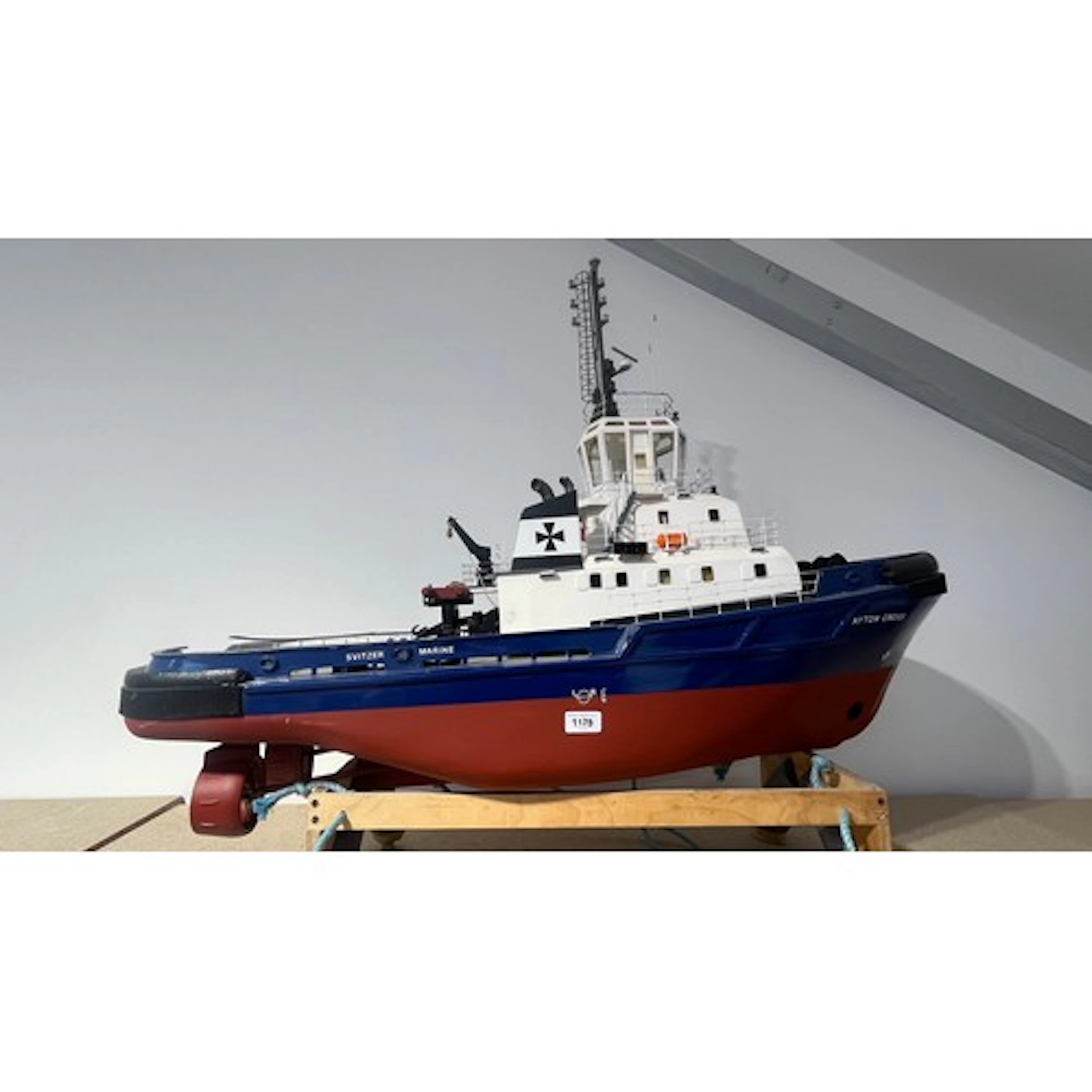 Model of the Ayton Cross tug boat, 102cm long.