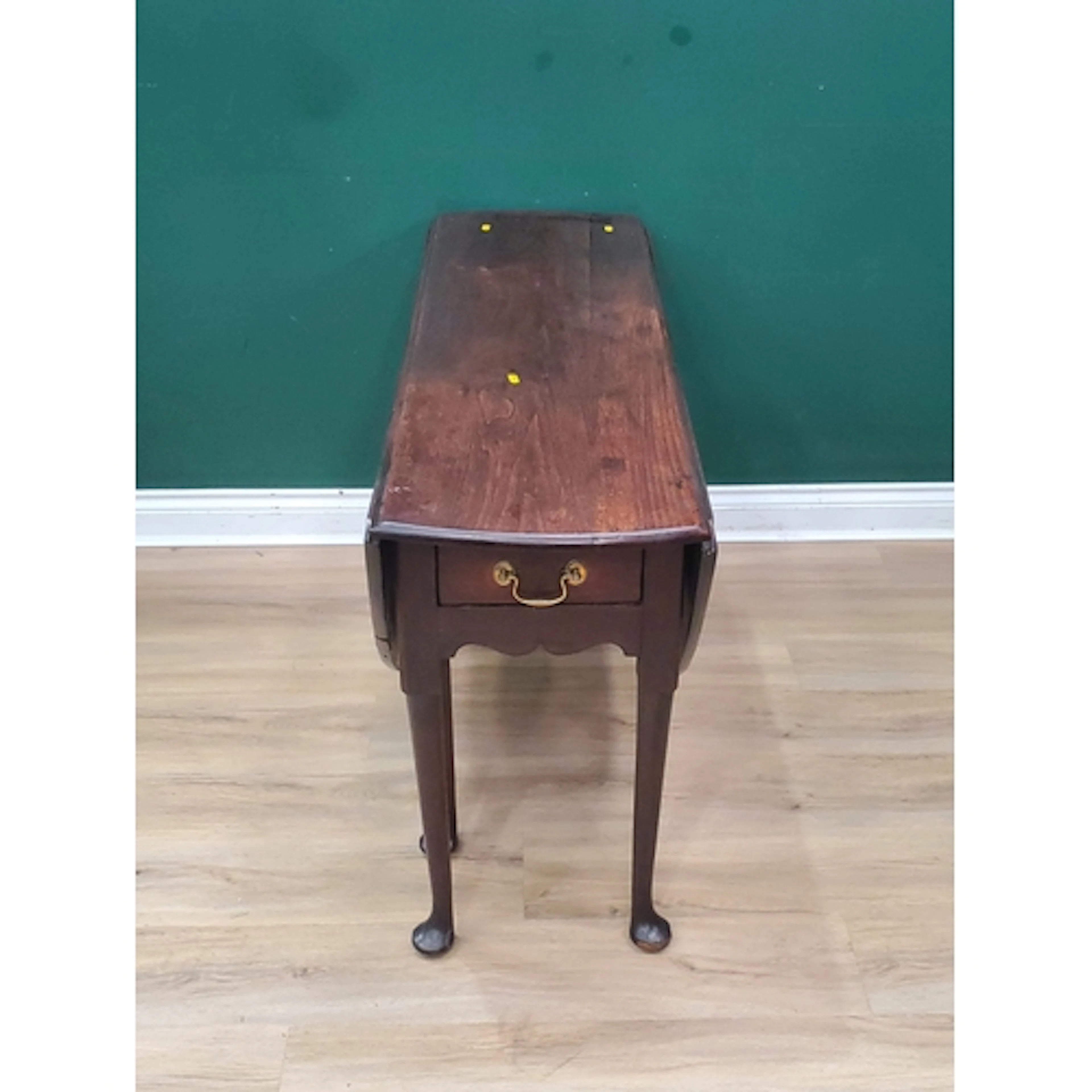 A large mahogany dropleaf Table 2ft 4" H 4ft 2" L (R2).