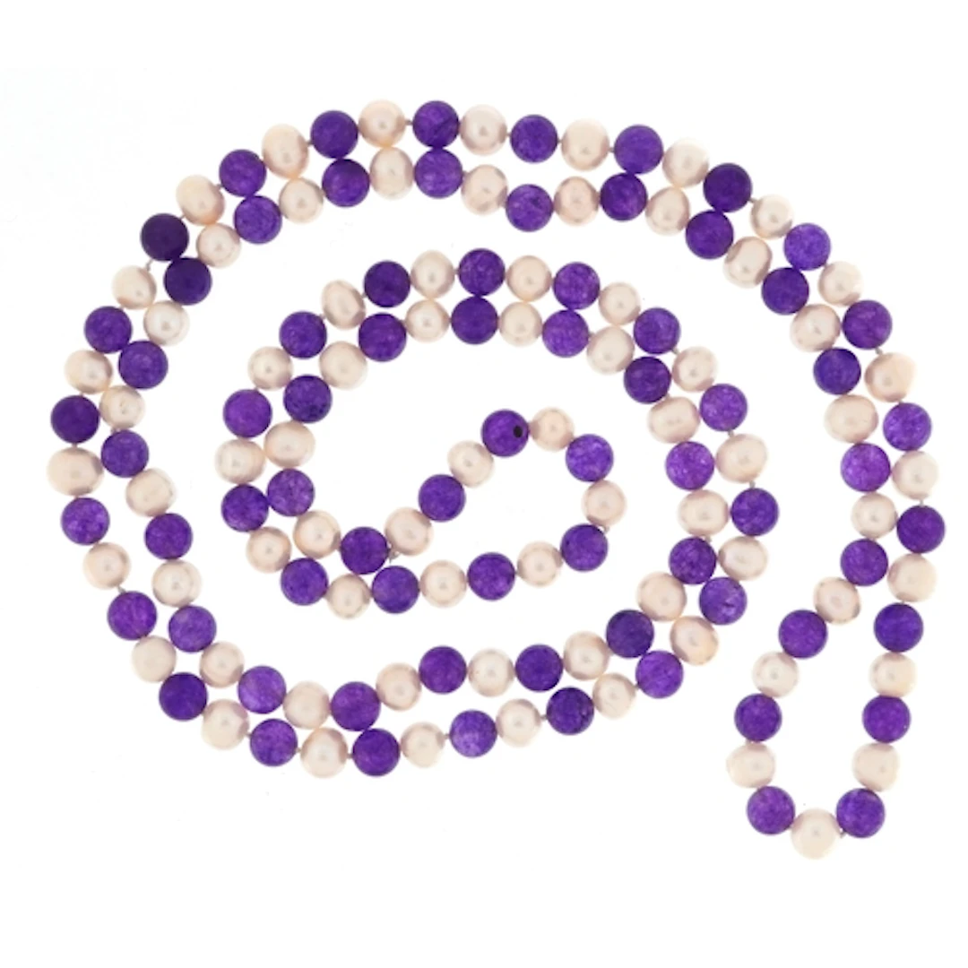 Freshwater pearl and amethyst bead necklace, each pearl appr...