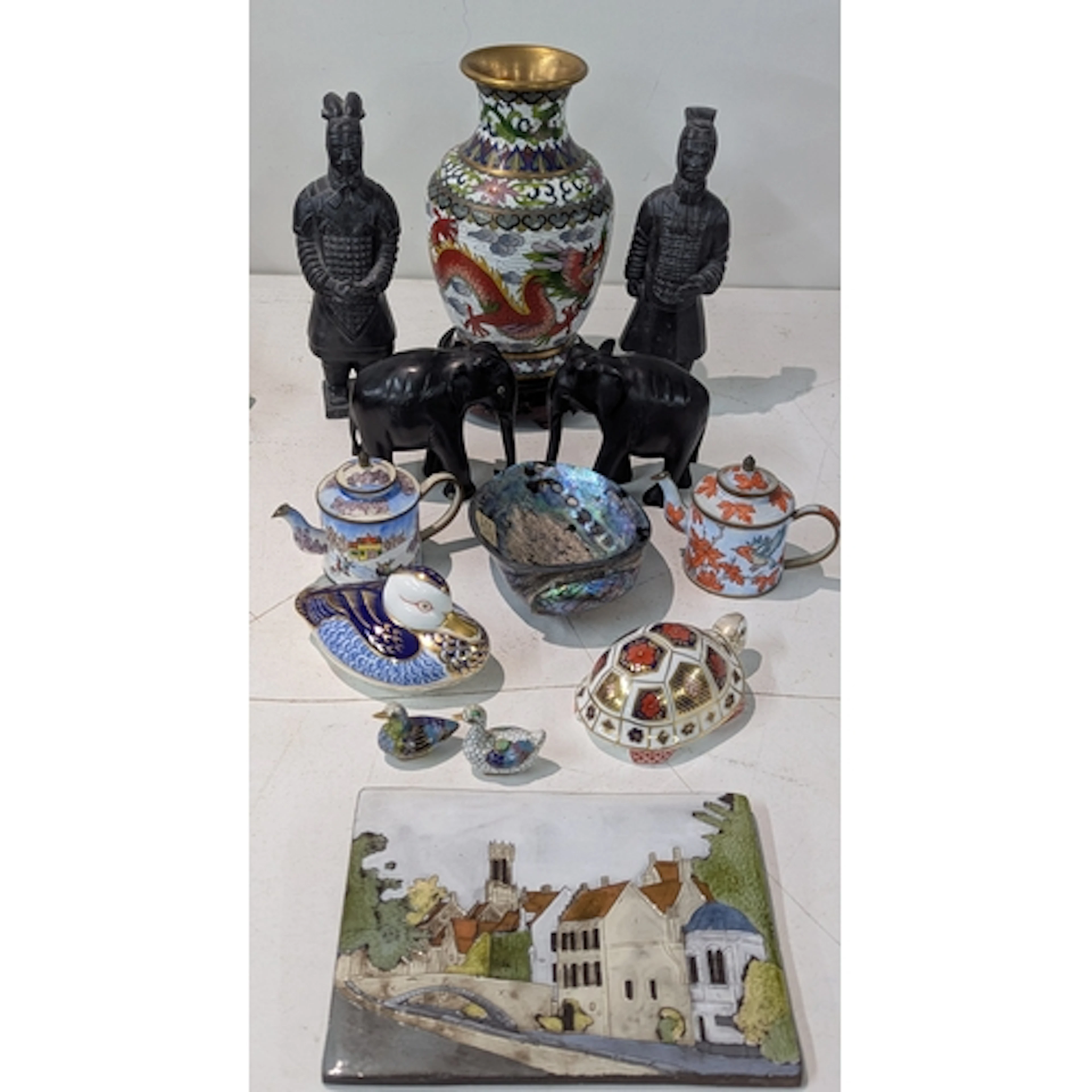 A mixed group of collectables to include two Royal Crown Der...