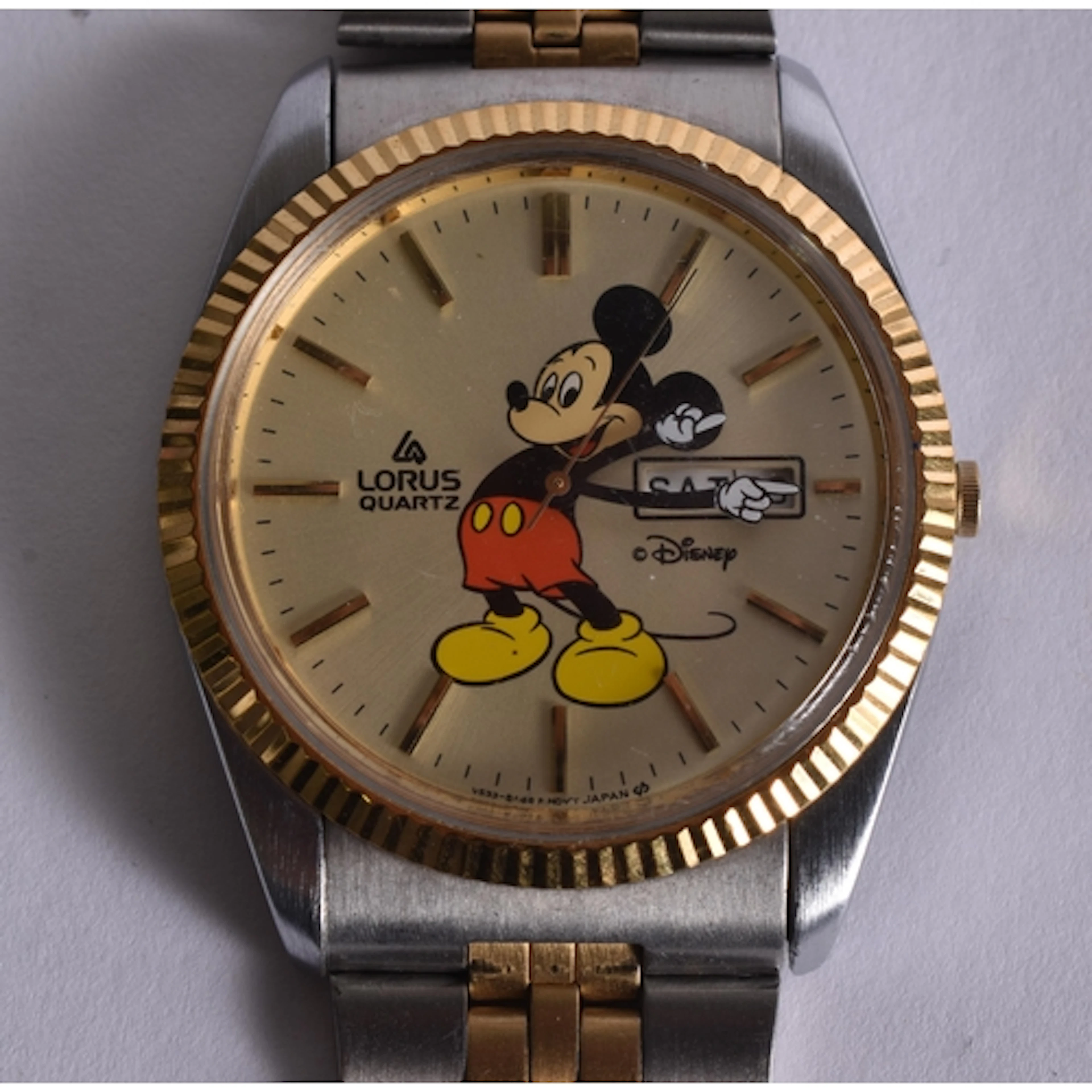 A Lorus Mickey Mouse Quartz Watch. Needs battery. 3.6 cm i...