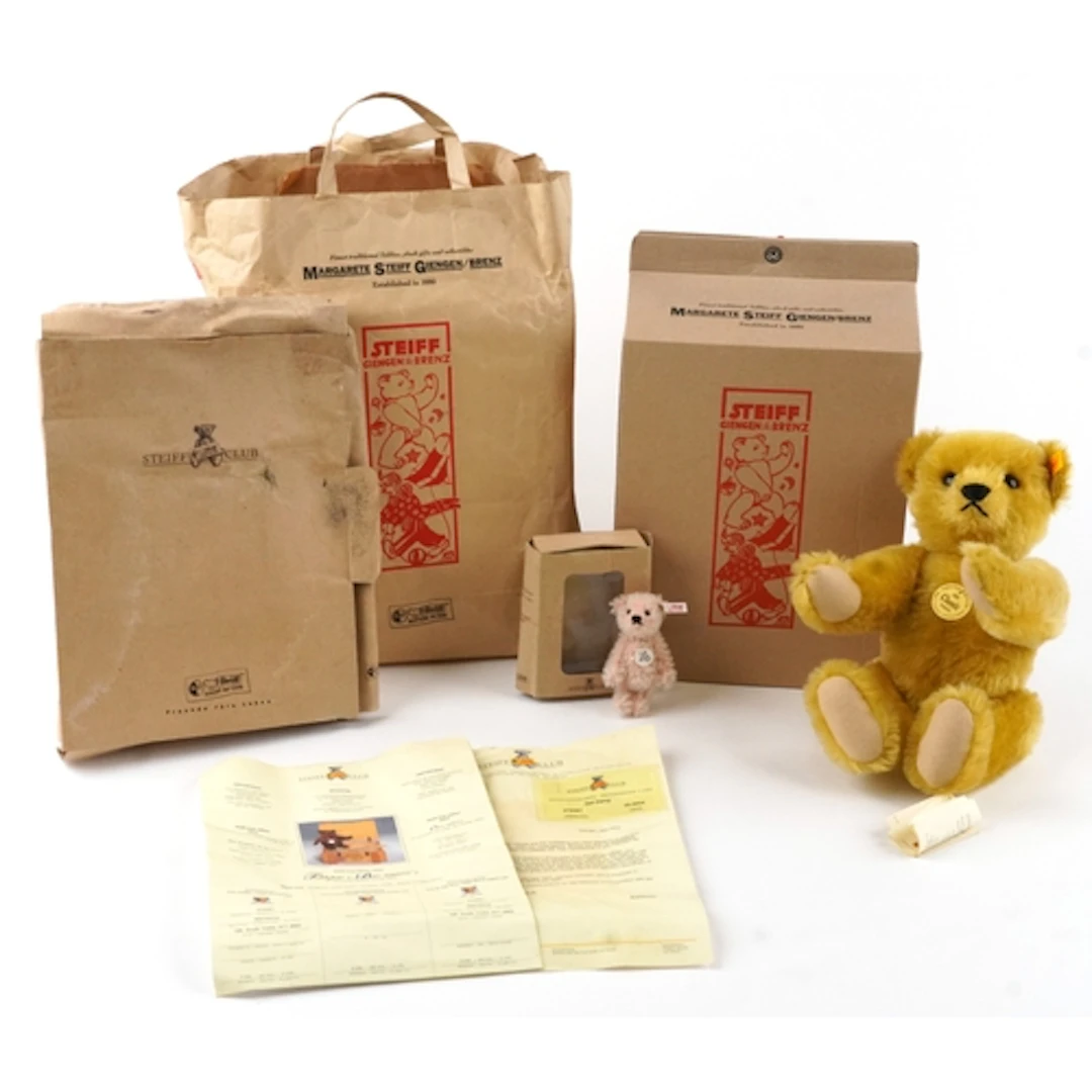 Steiff teddy bear with original box, tag numbered 000508 tog...