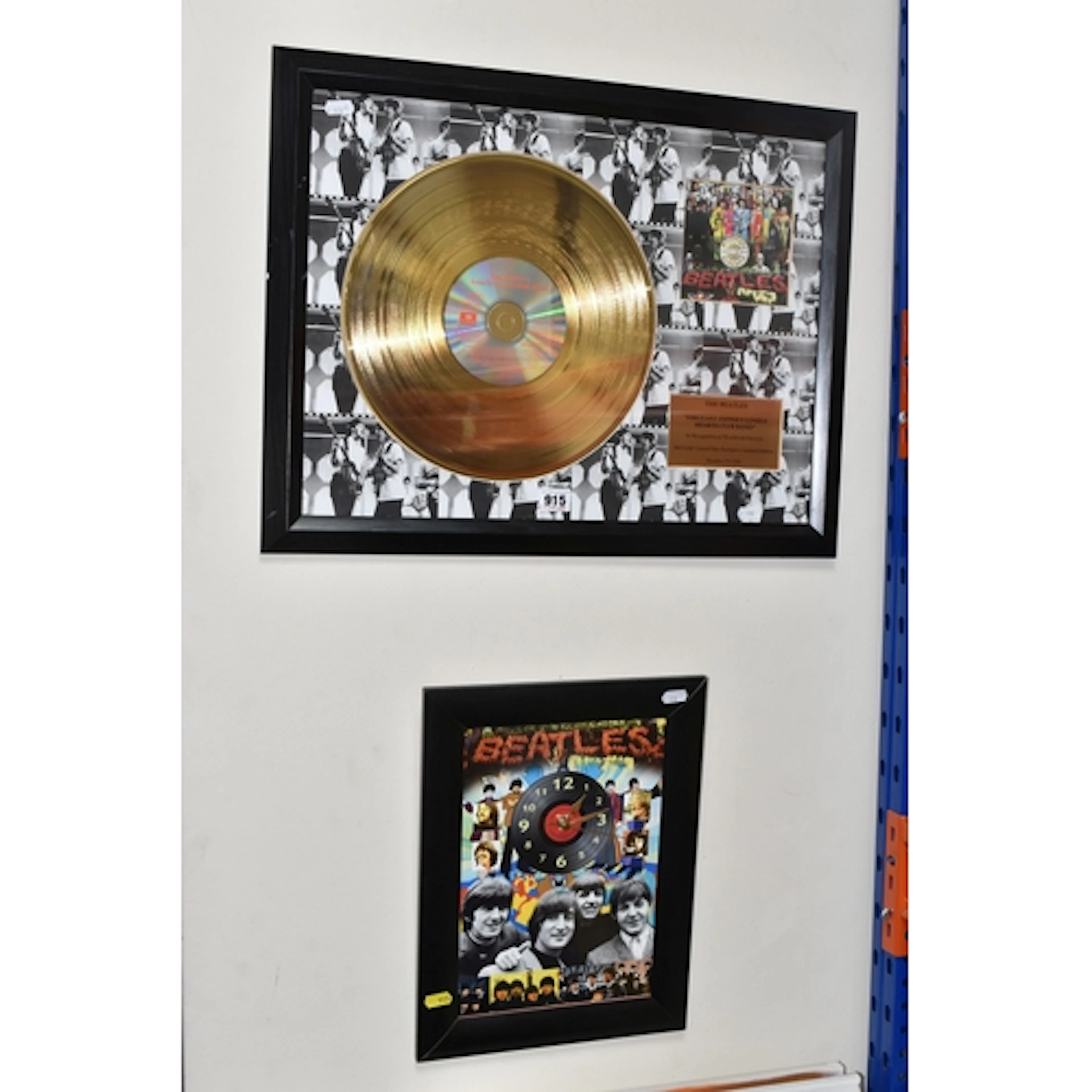 A GROUP OF 'THE BEATLES' COLLECTABLES, to include an H.Due.O...