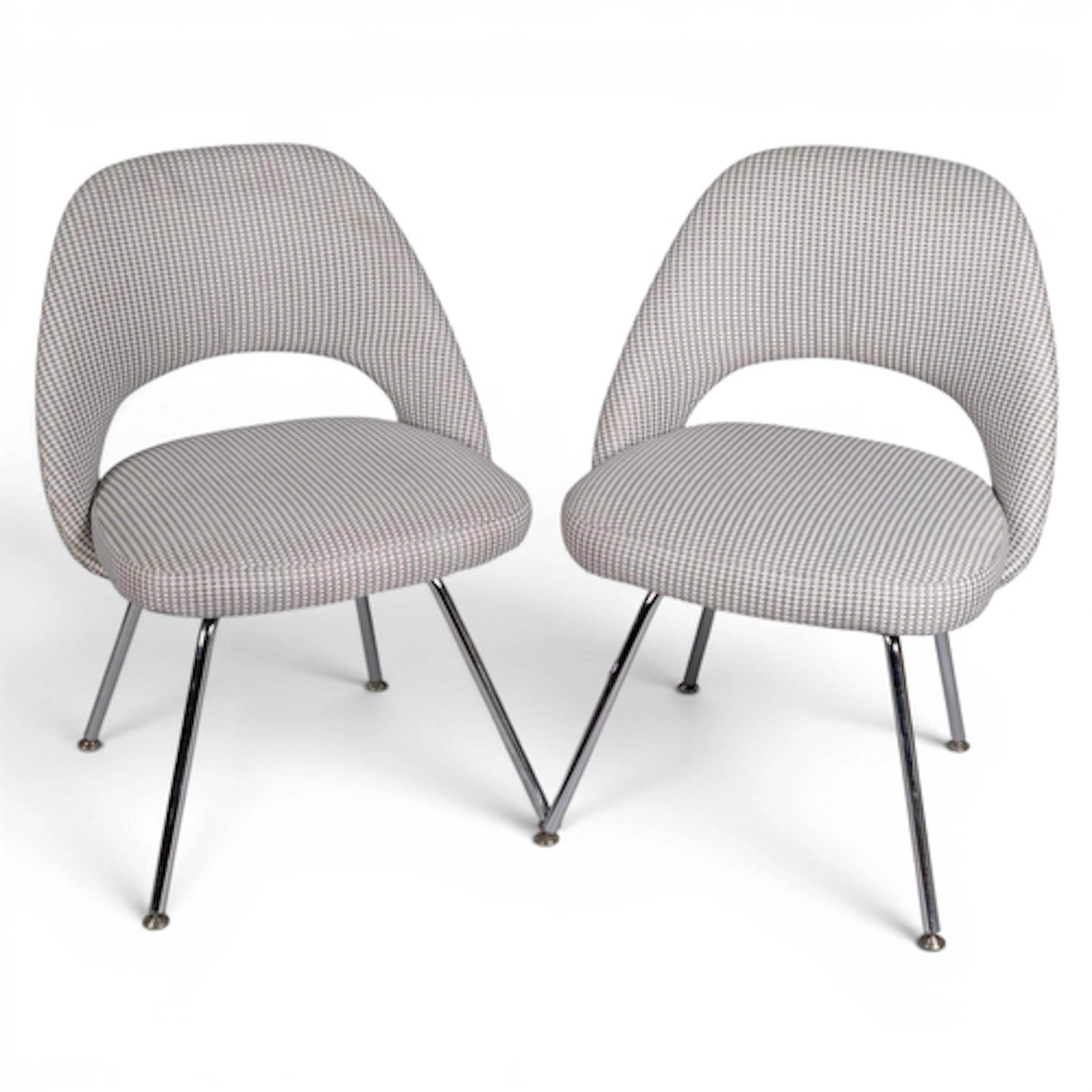 EERO SAARINEN for Knoll Studio, a pair of Executive side ch...