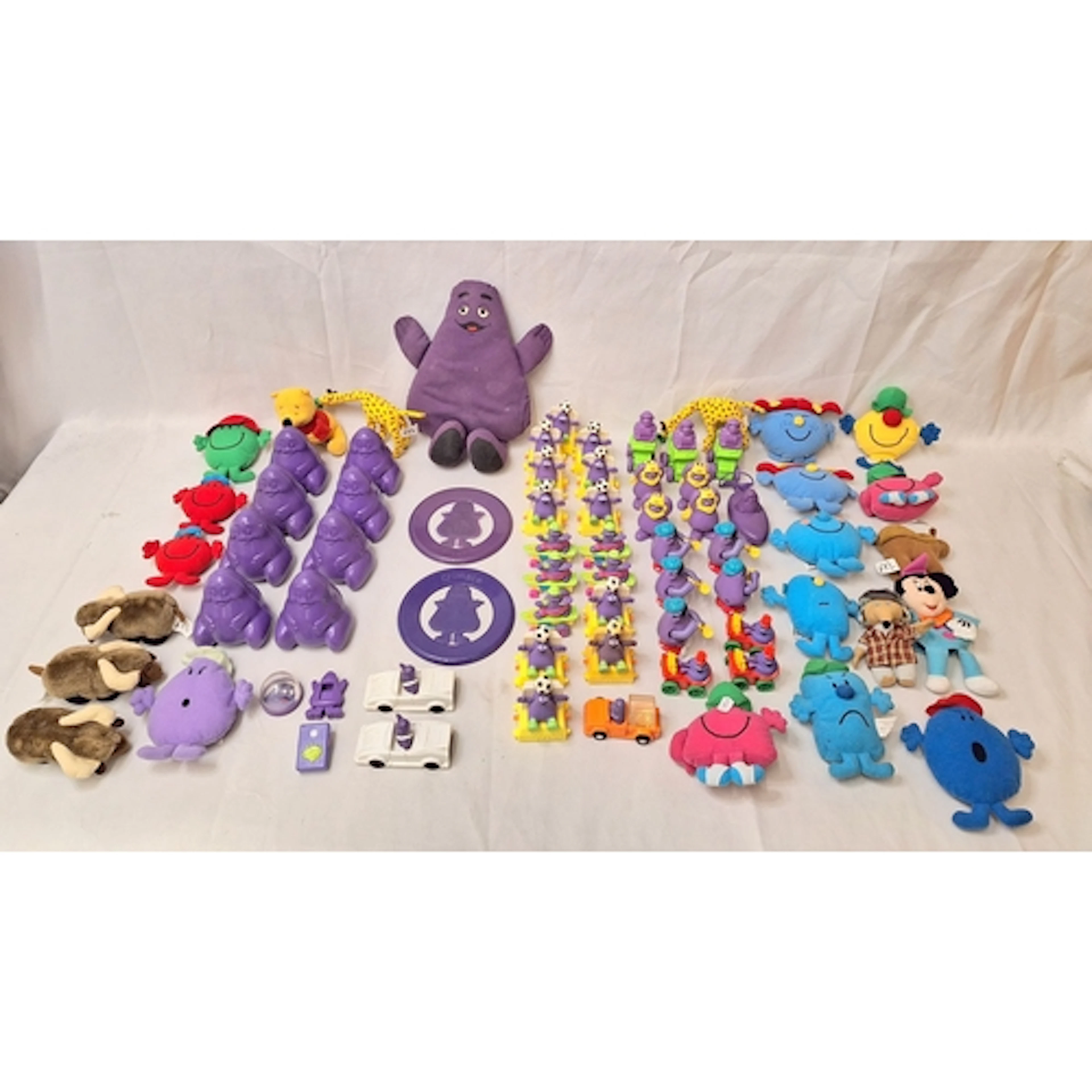 Collectable McDonalds Grimace Figurines incl. playing the sa...