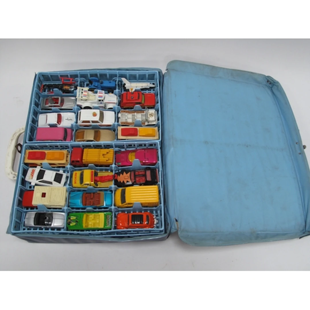 Matchbox Collectors Case containing 24 die cast vehicles, in...