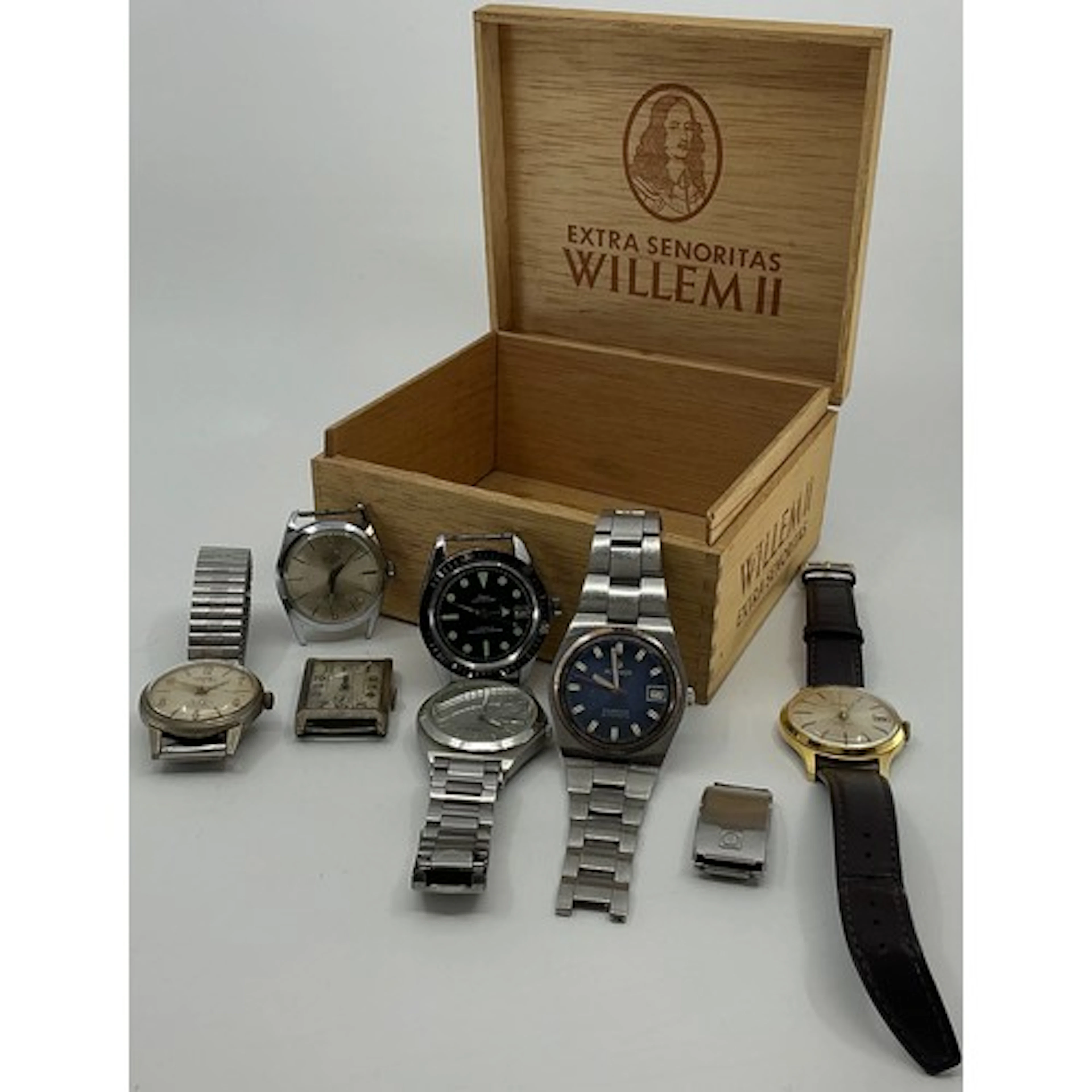 Watches - Roamer Searock automatic stainless steel cased wri...