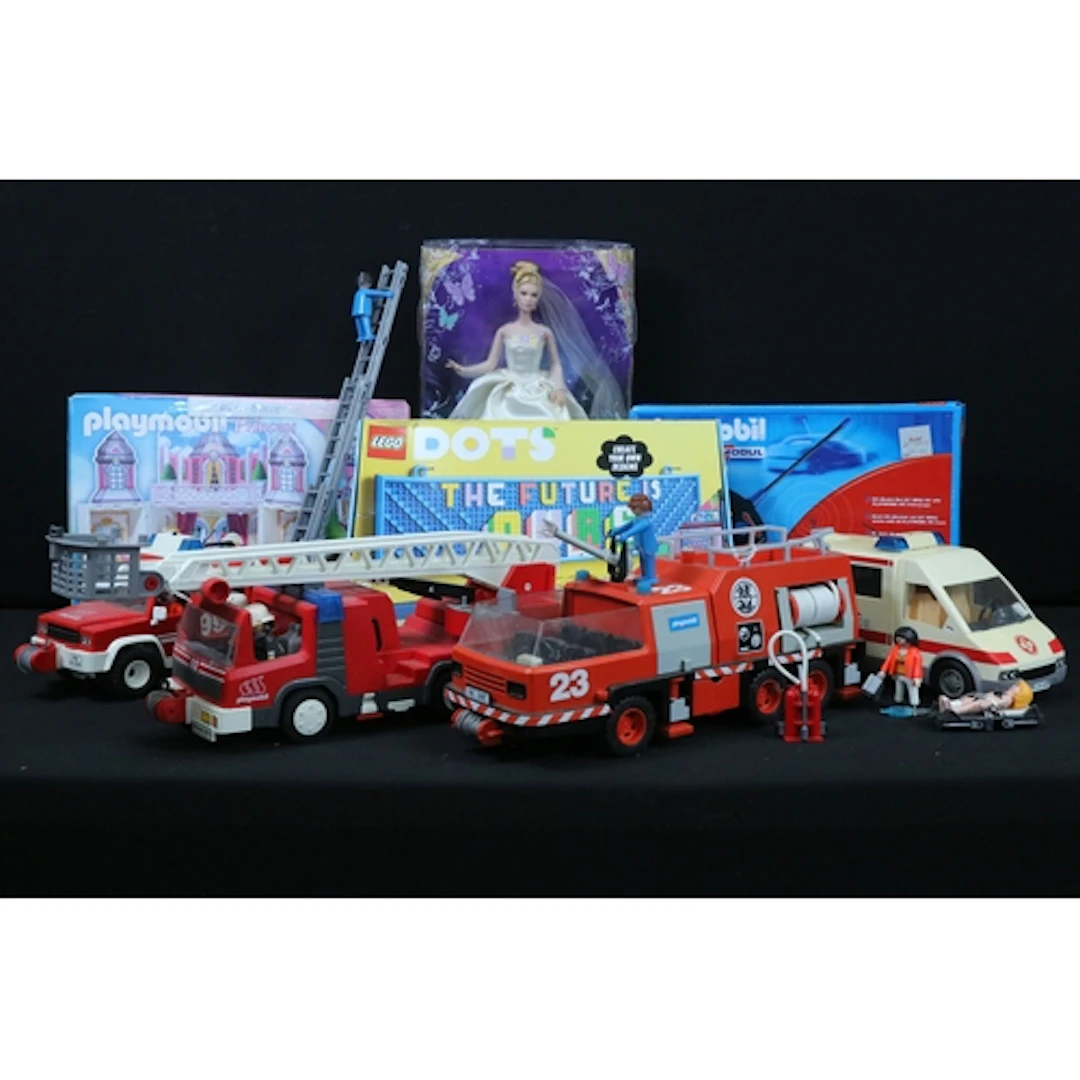 Collection of toys to include boxed Mattel Barbie Disney Cin...