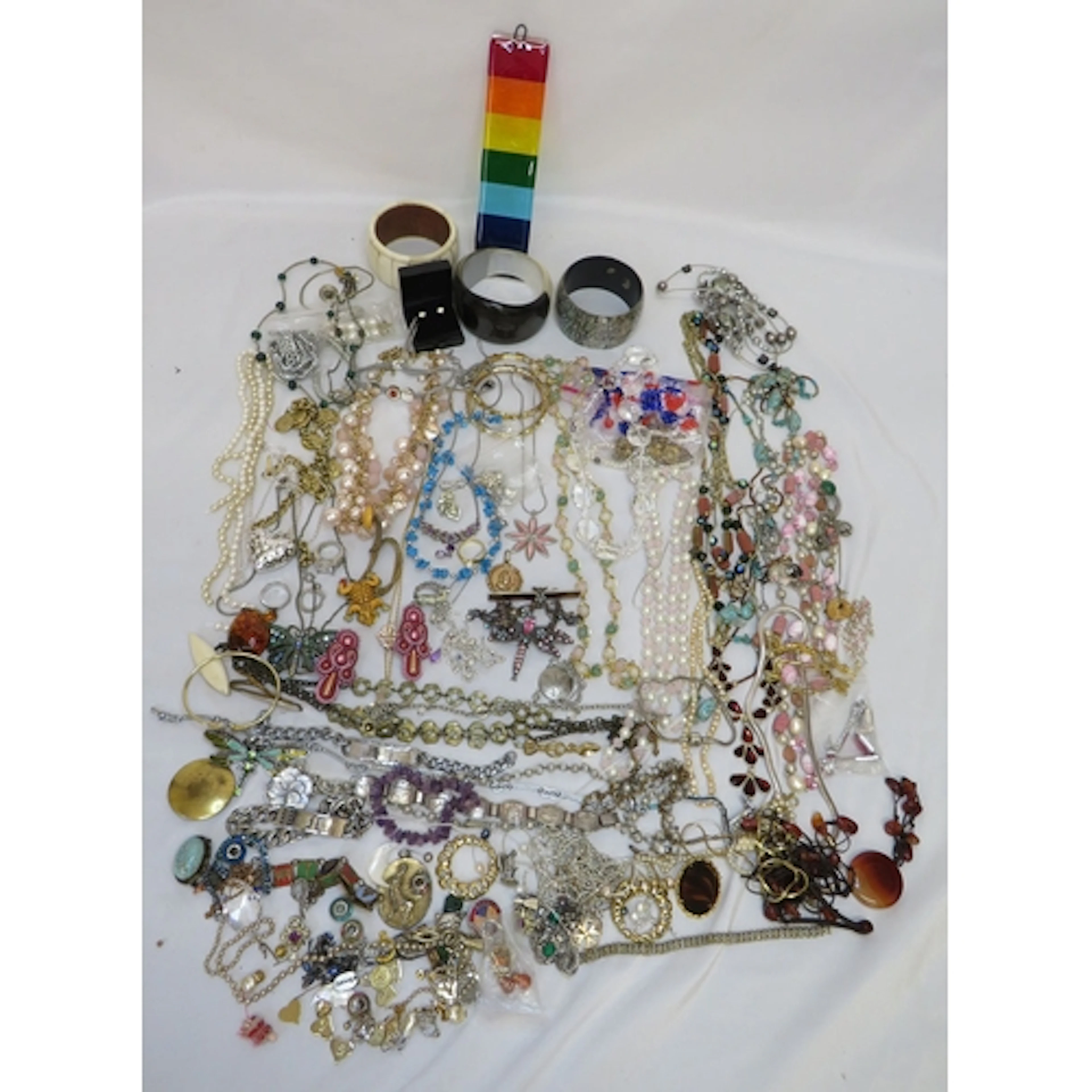 Costume Jewellery incl. bone cuff bangle, stainless steel id...