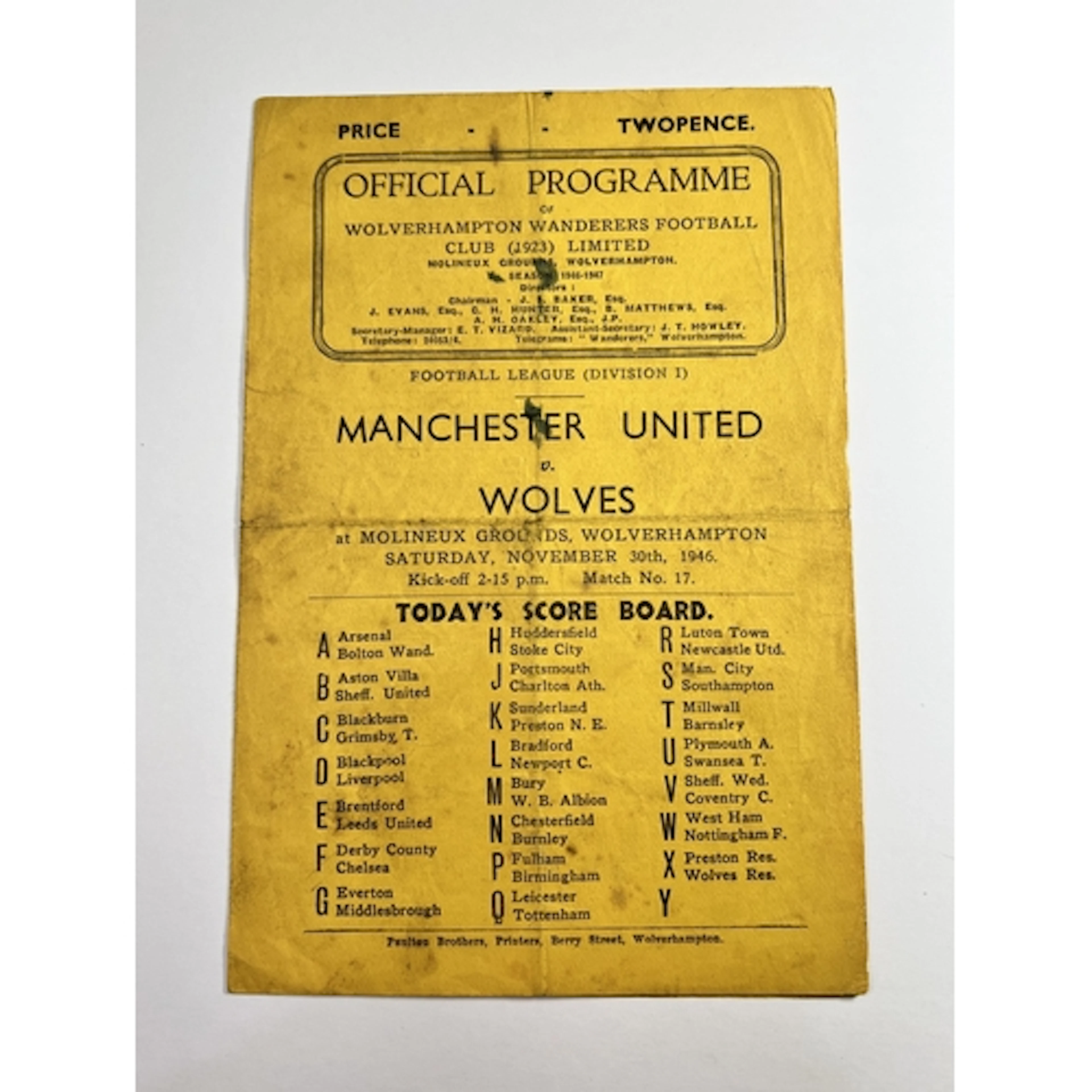 1946/47 Wolverhampton Wanderers v Manchester United Division...