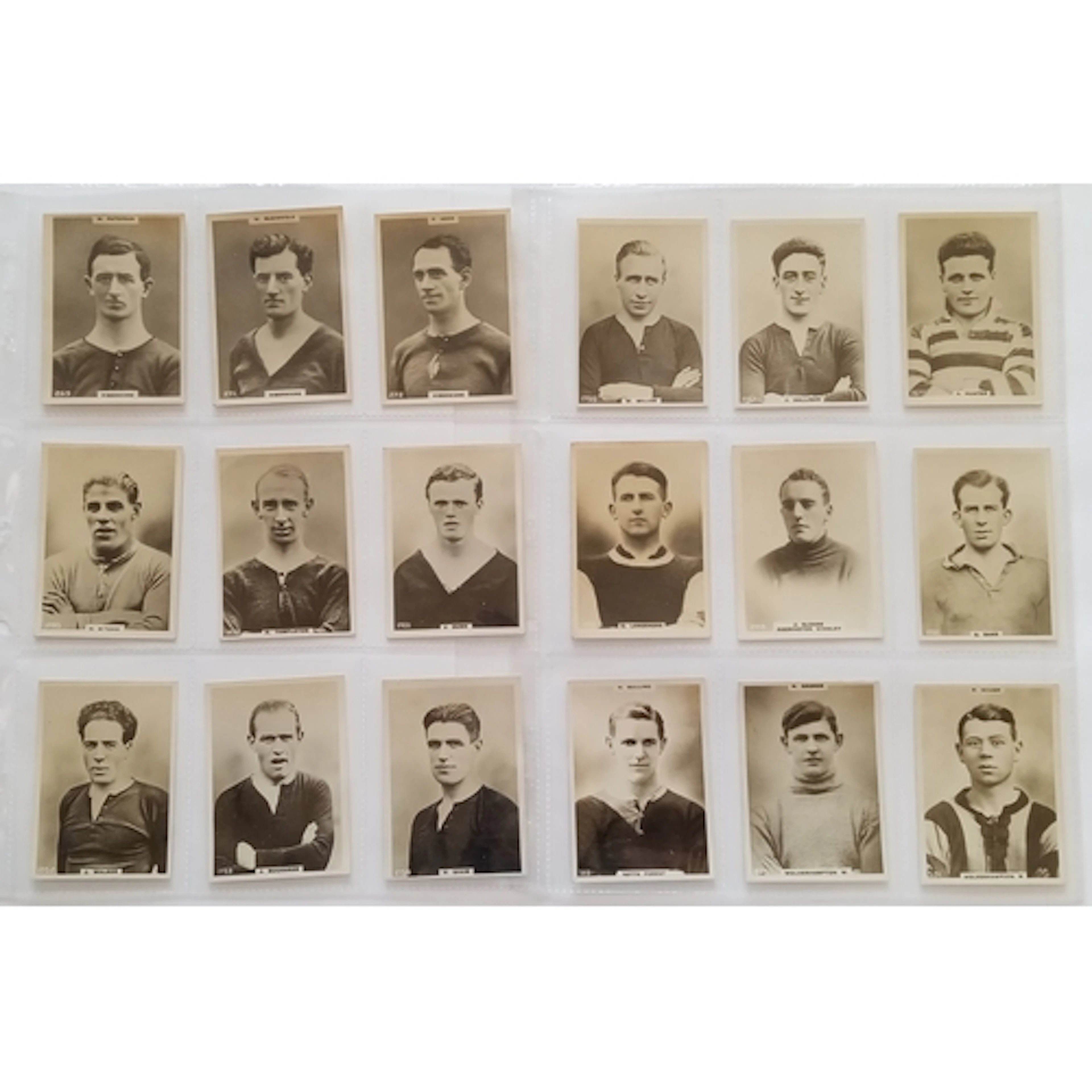 Vintage soccer cards, 1922 large-size Pinnace cigarette card...