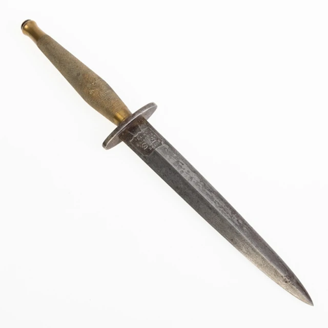 MILITARIA - REPRODUCTION FAIRBAIRN SYKES FIGHTING KNIFE. Rep...