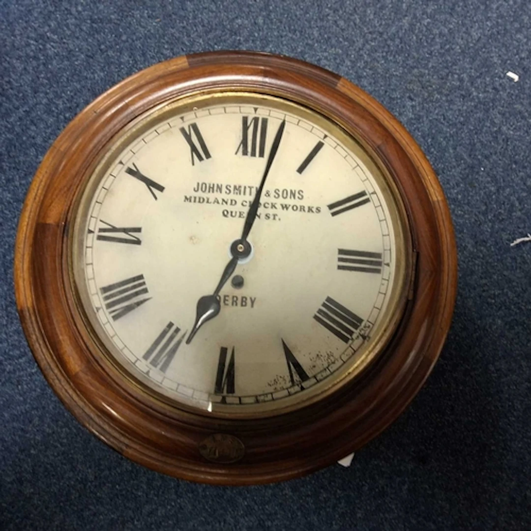 L.M.S. RAILWAY CLOCK manufactured by John Smith & Sons Midla...