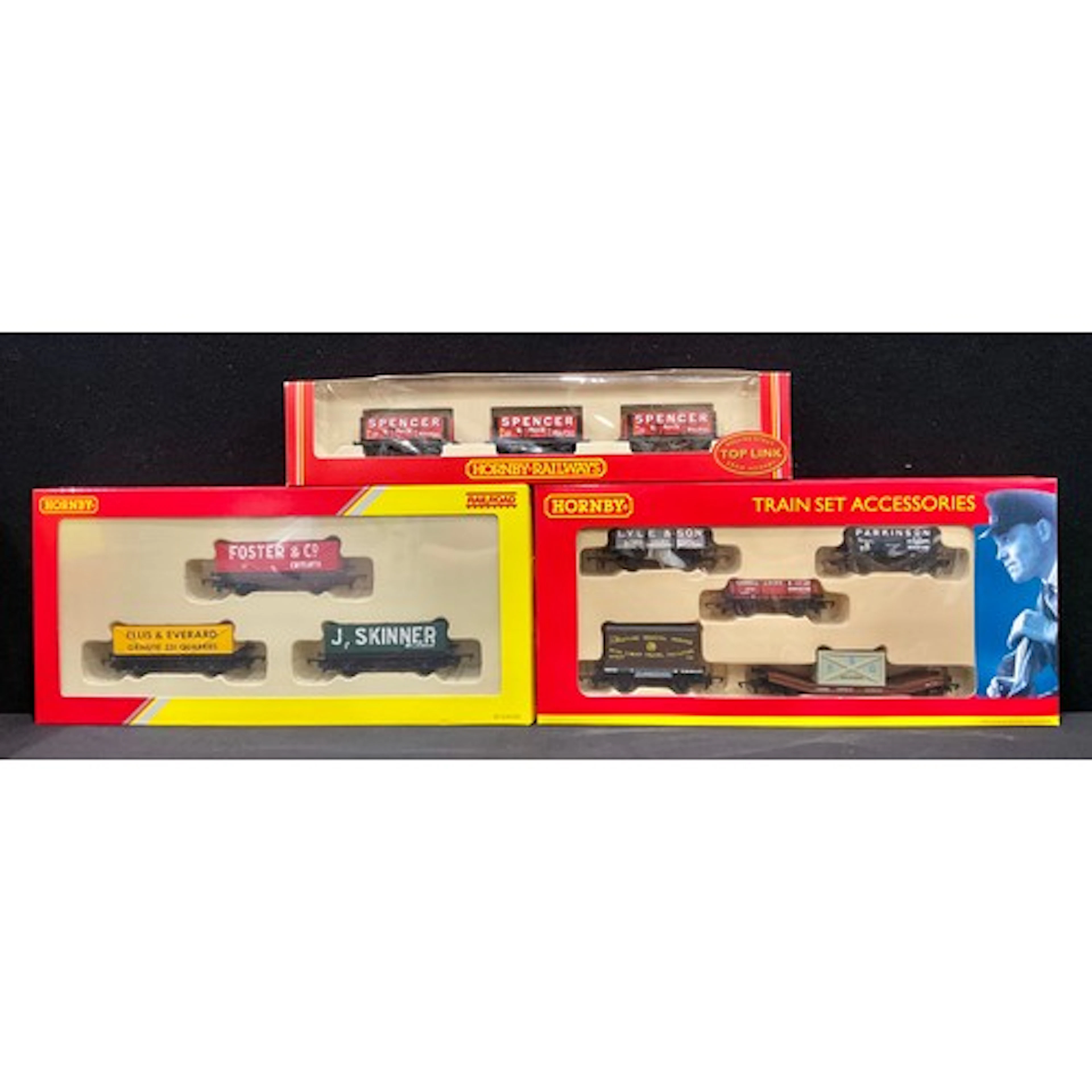 Hornby Model Railways - An accumulation of assorted wagon mu...