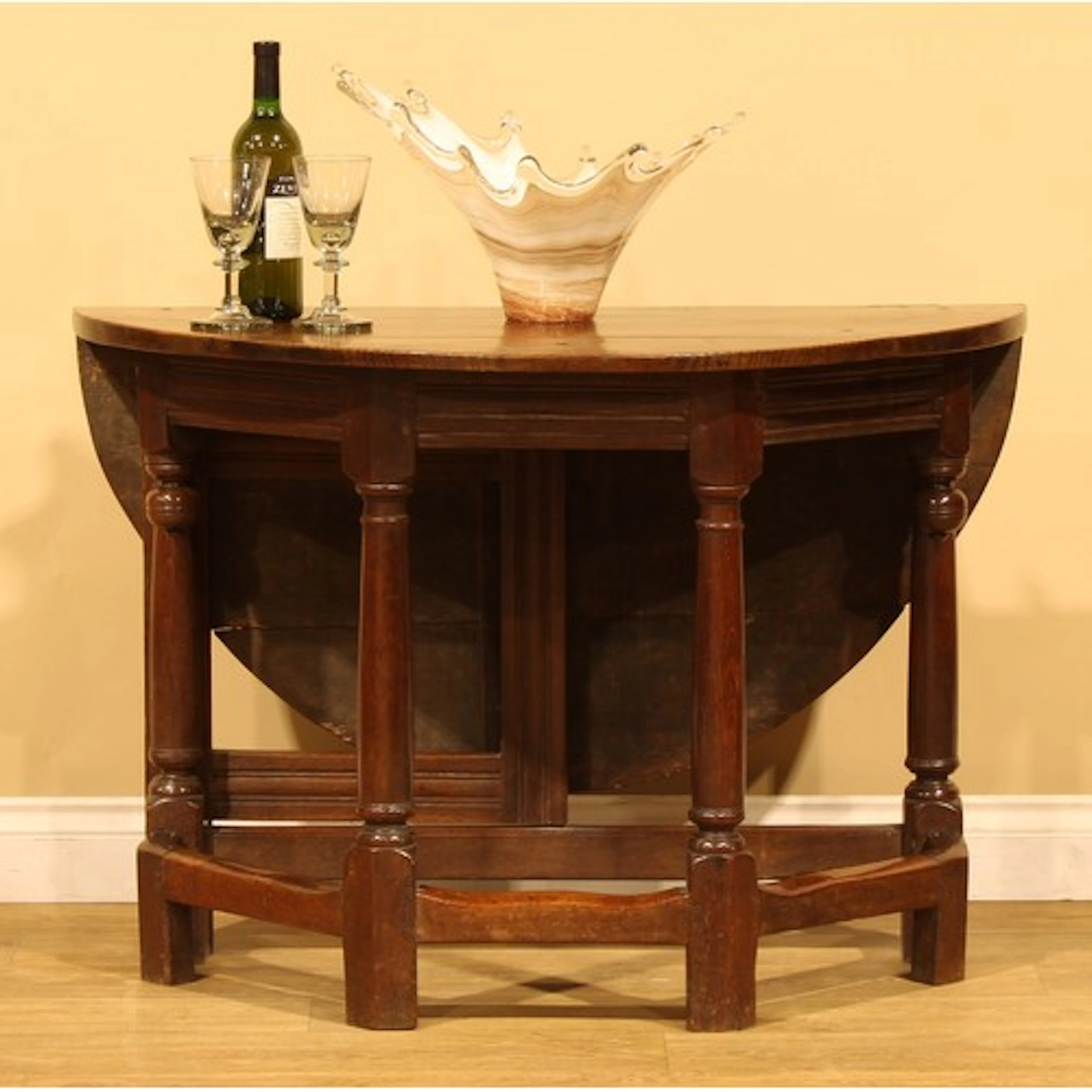 A late 17th/early 18th century oak gateleg credence table, c...