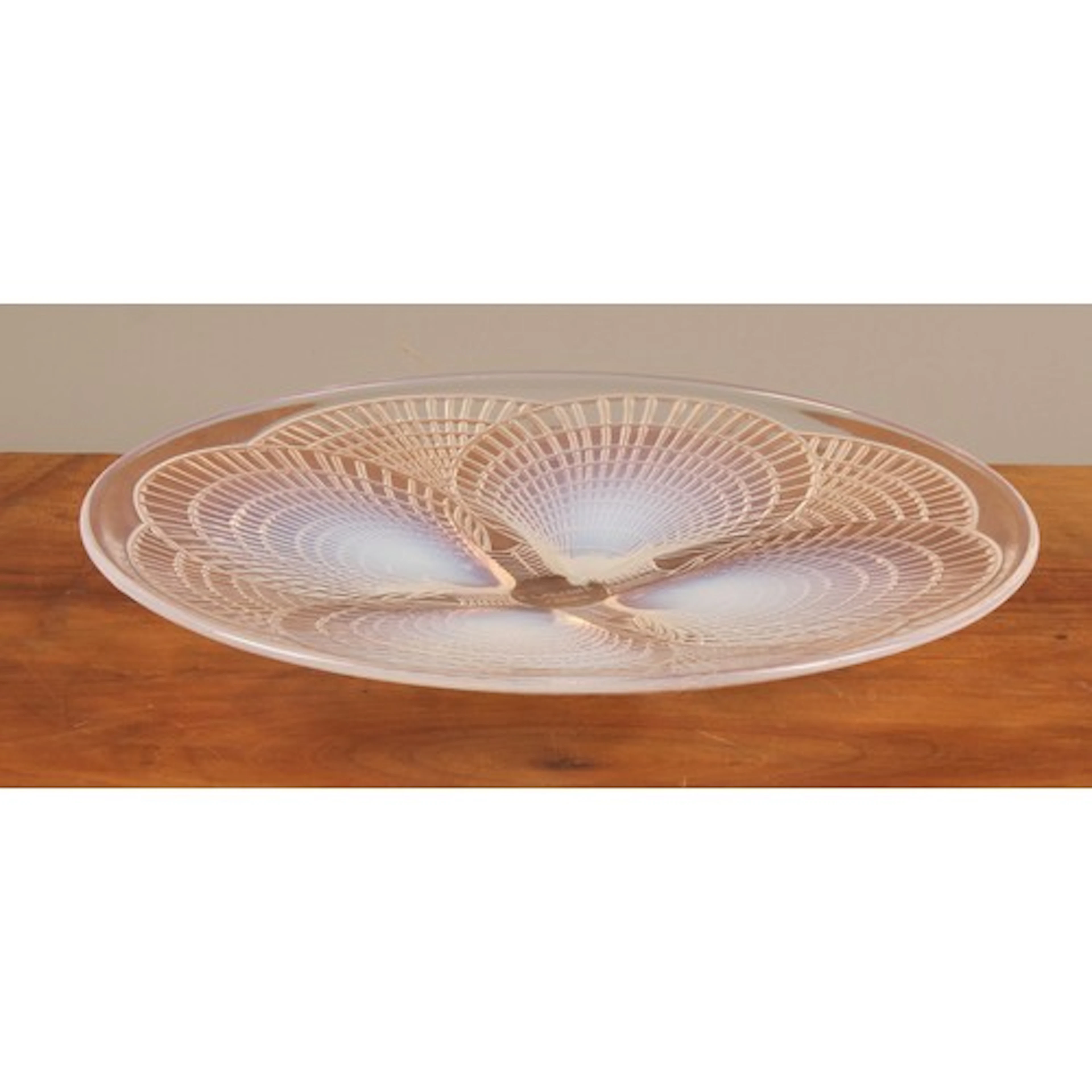 A René Lalique Coquilles No.2 pattern plate, moulded with fo...