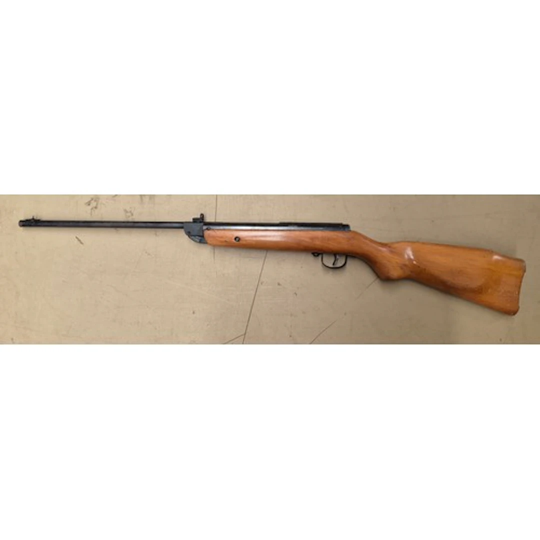 A Milbro G34 break barrel .22 calibre air rifle, 99cm long. ...