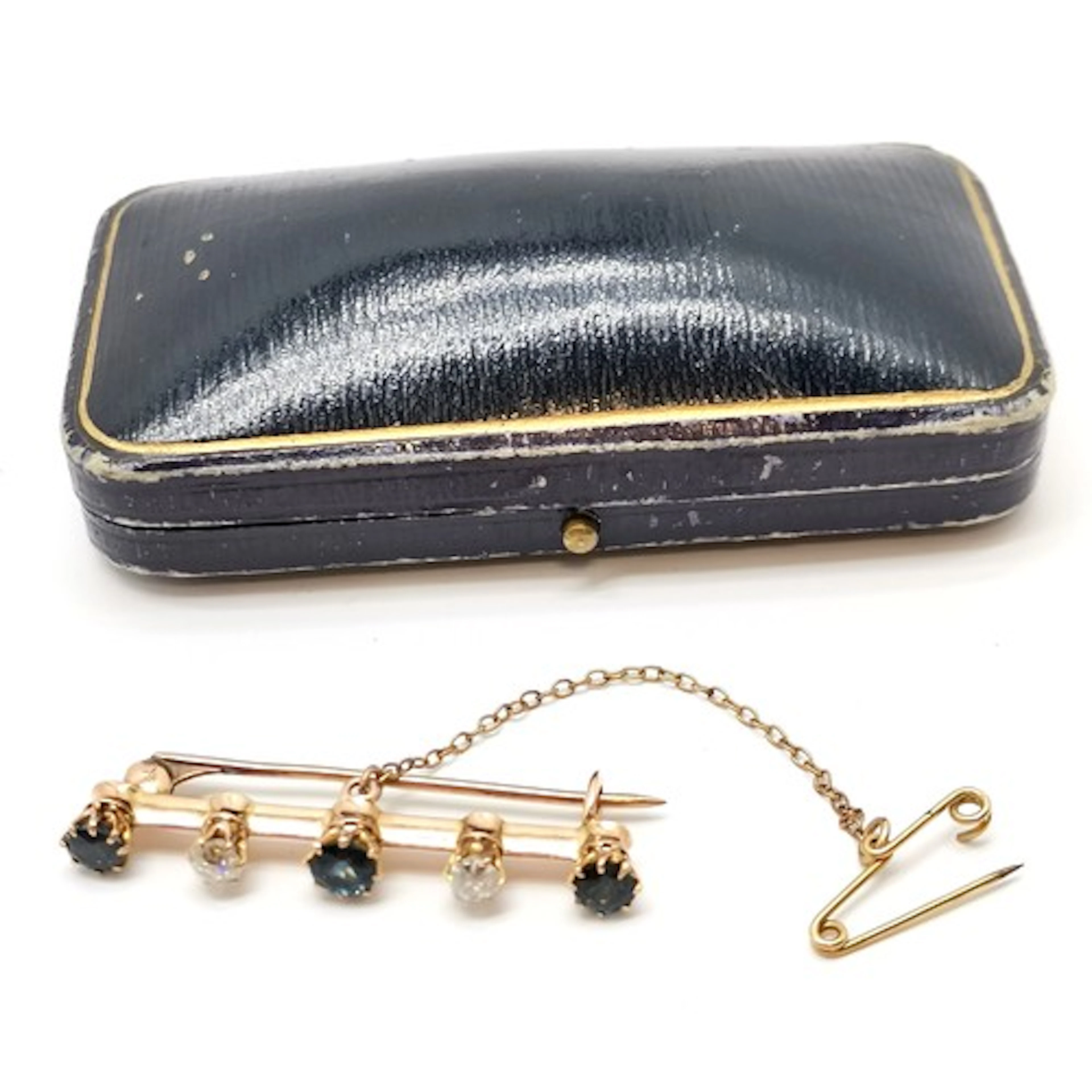 Antique unmarked (touch tests as 14ct) gold sapphire & diamo...