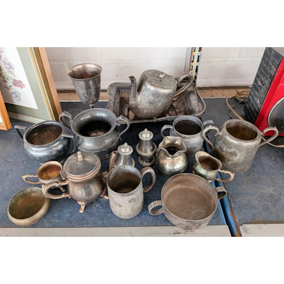Small collection of silver plate and pewter wares