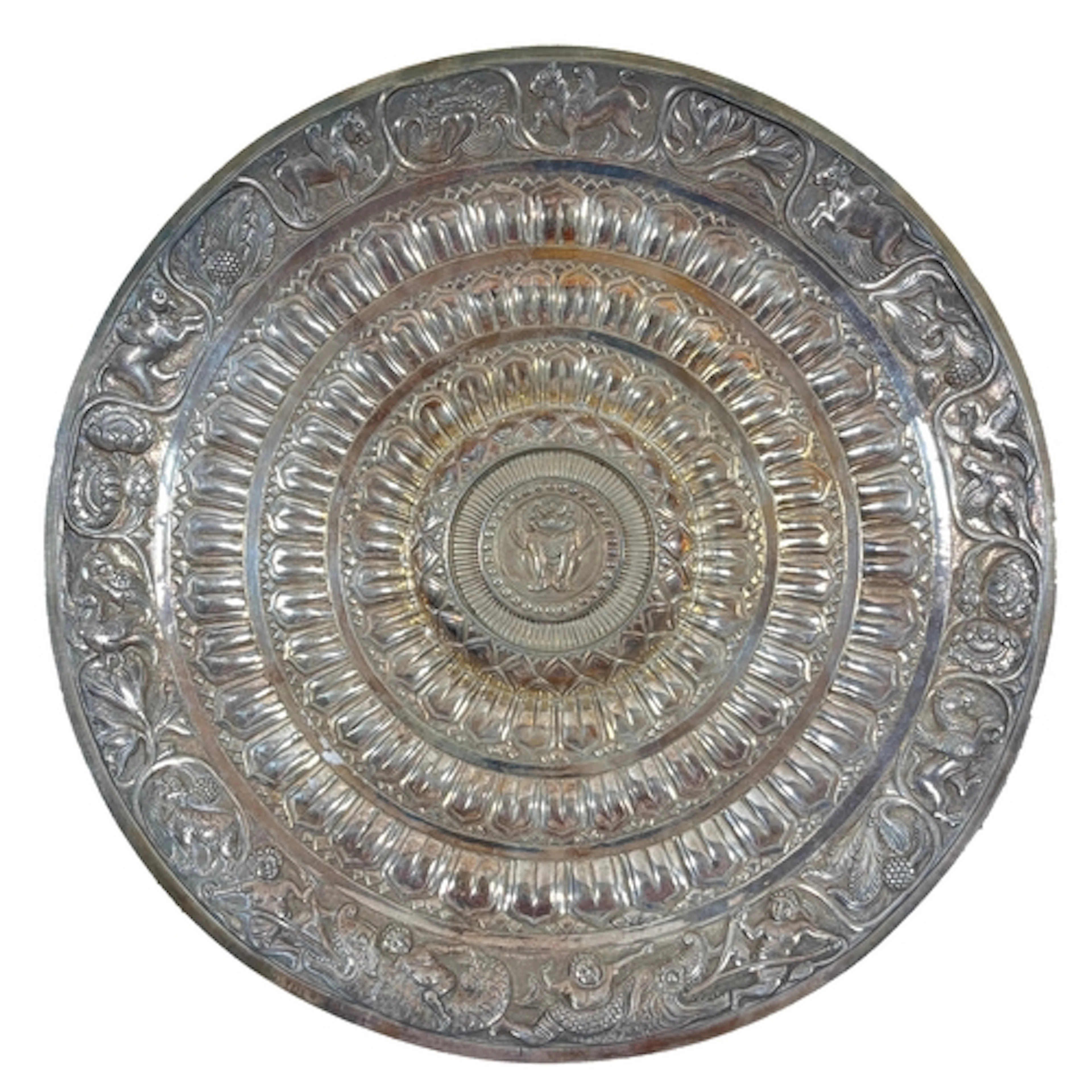 A 19TH CENTURY SOUTHERN INDIAN SILVER DISH. of circular form...