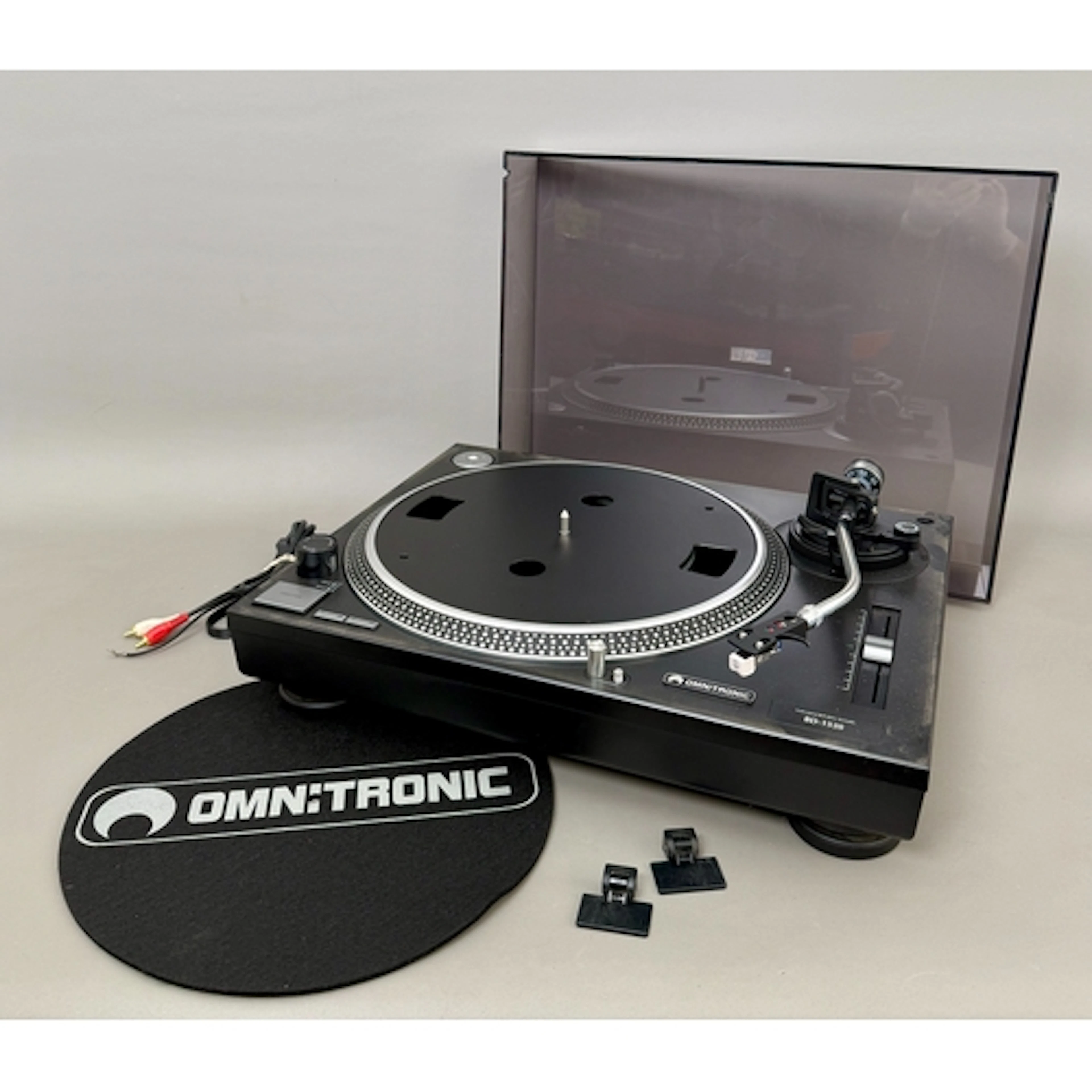 An Omnitronic BD-1520 DJ-style belt drive turntable - with p...