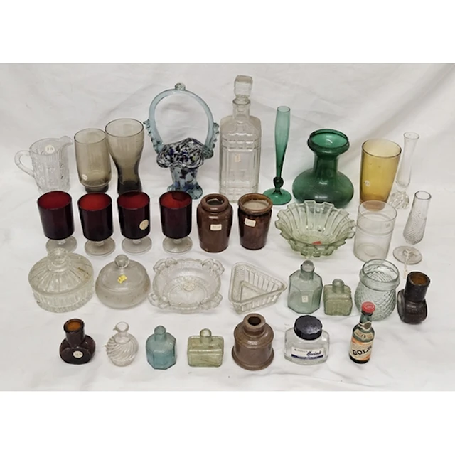 Glassware incl. vintage & antique ink bottles, mixed drinkin...