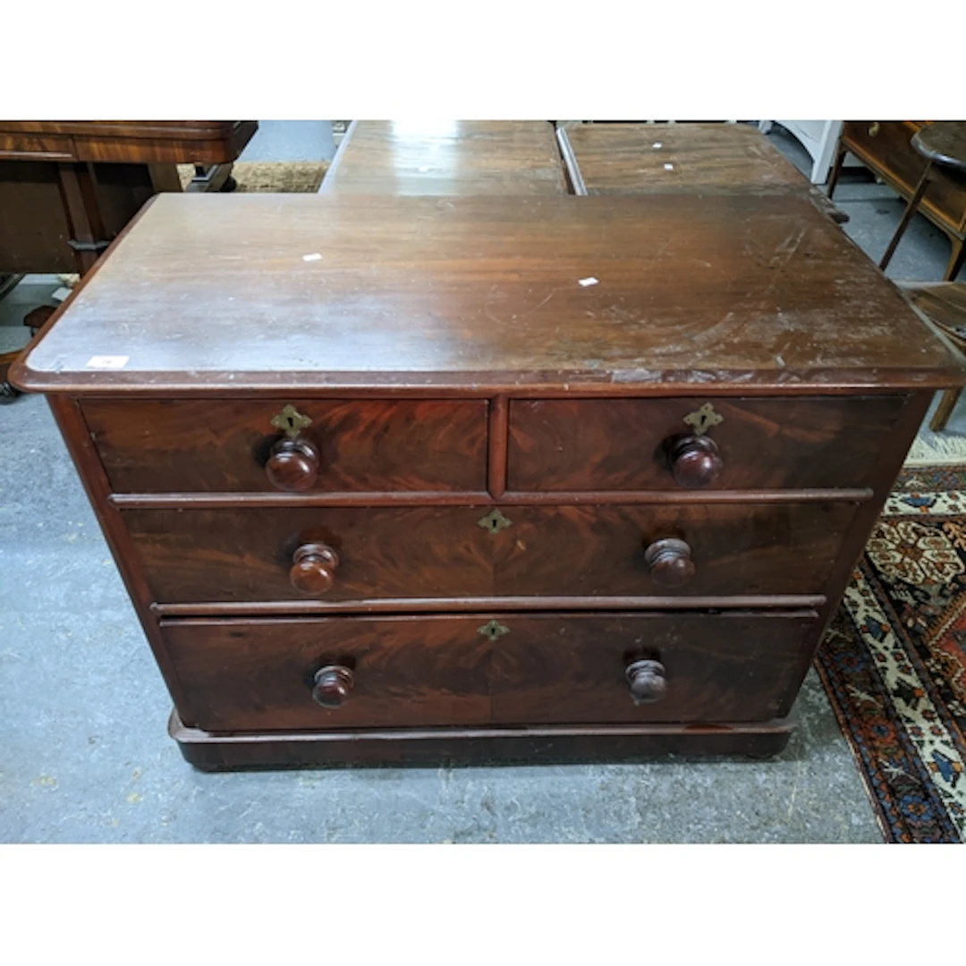 Victorian mahogany low chest of two short and two long gradu...