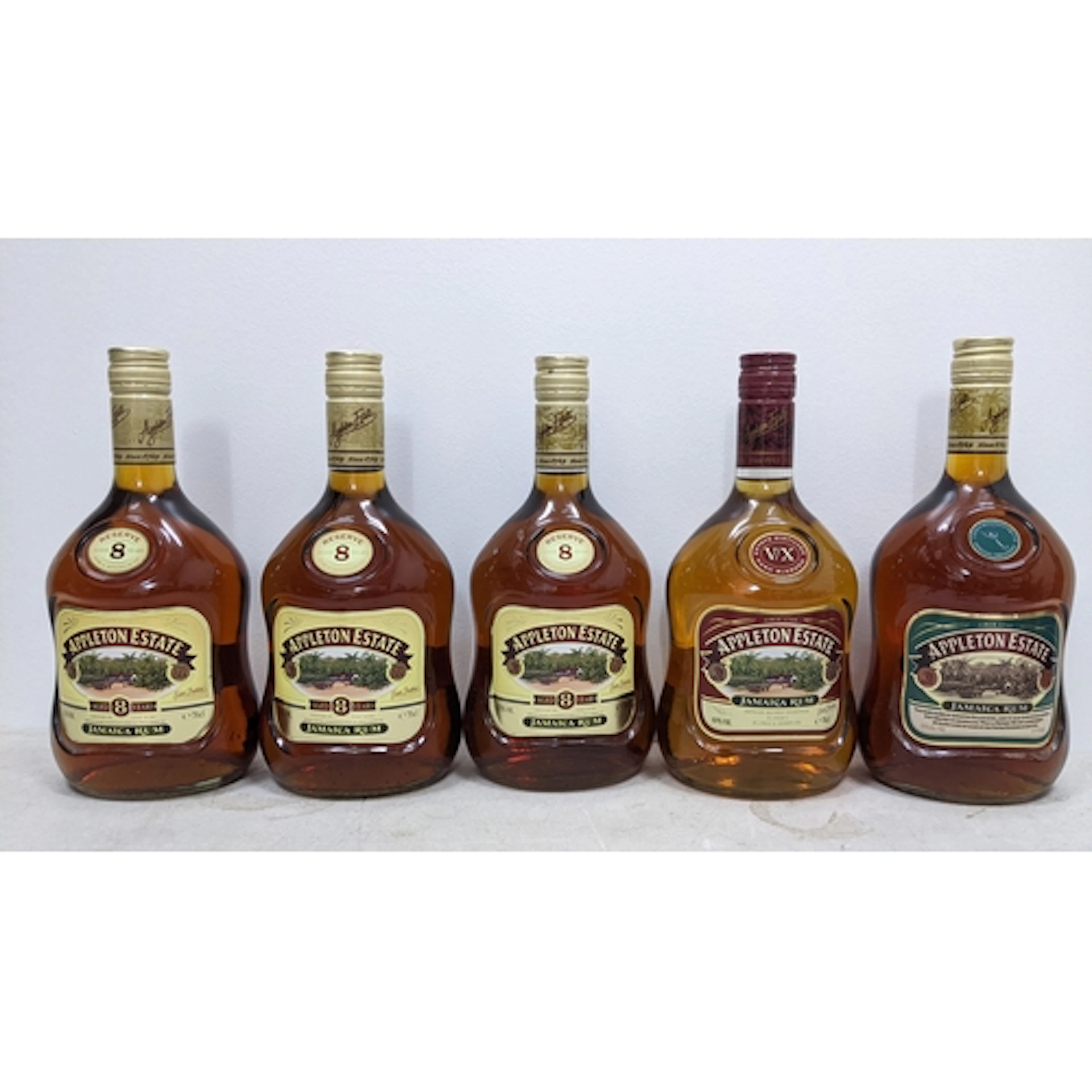 Five bottles of Appleton Estate Jamaica Rum, comprising:- - ...