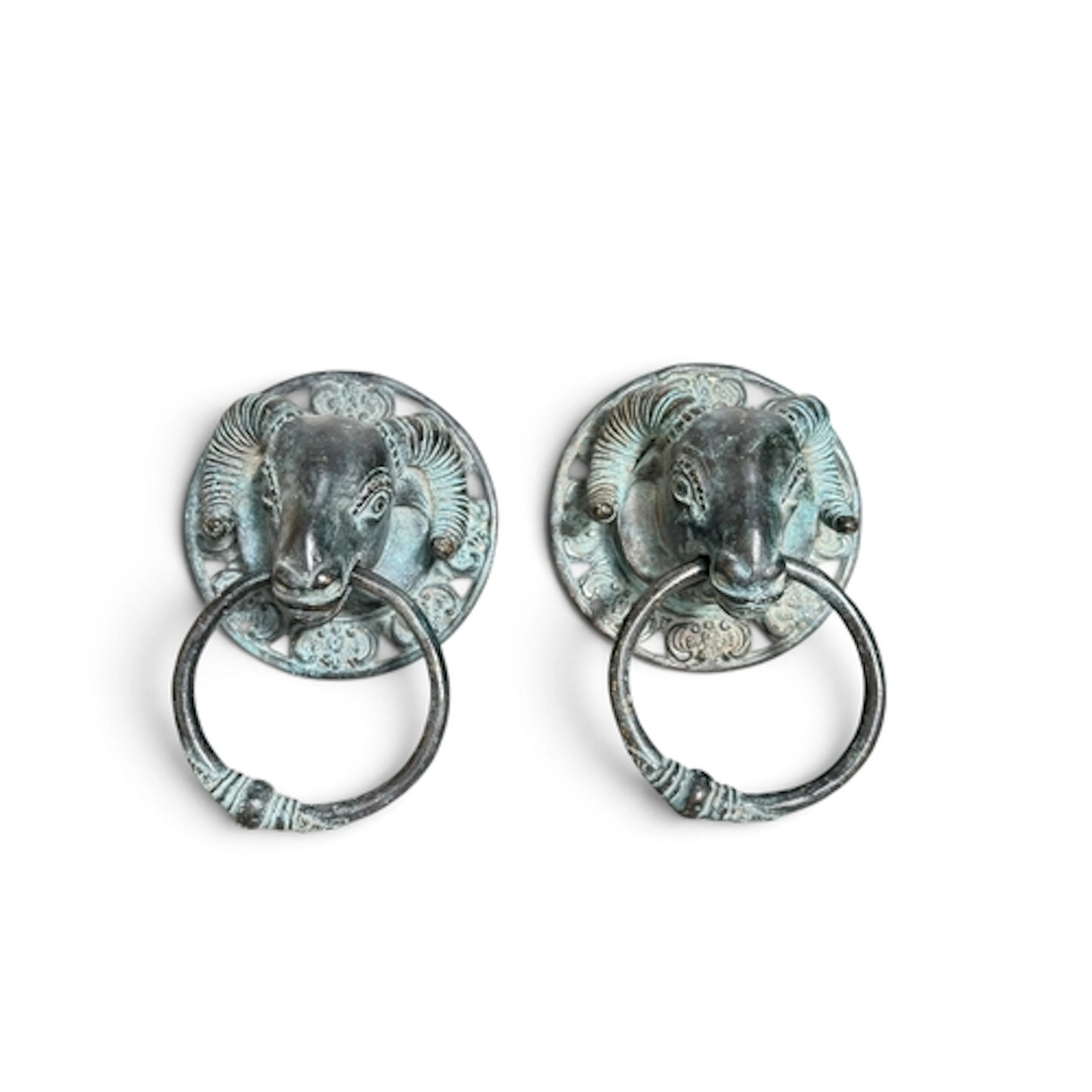 A PAIR OF VICTORIAN STYLE CAST RAMS HEAD DOOR KNOCKERS 11.2c...
