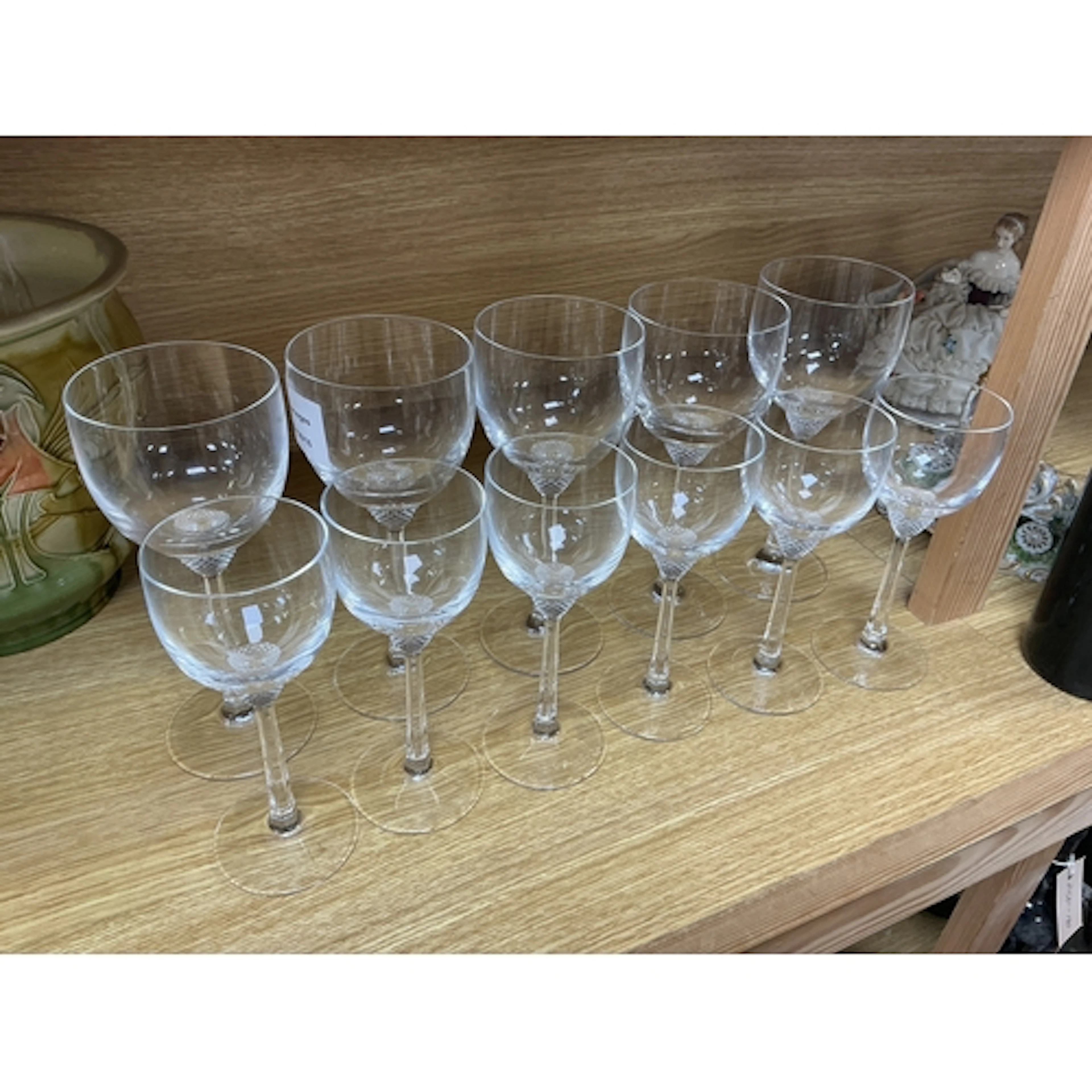 A set of Villeroy & Boch Octavie wine glasses, six and five,...