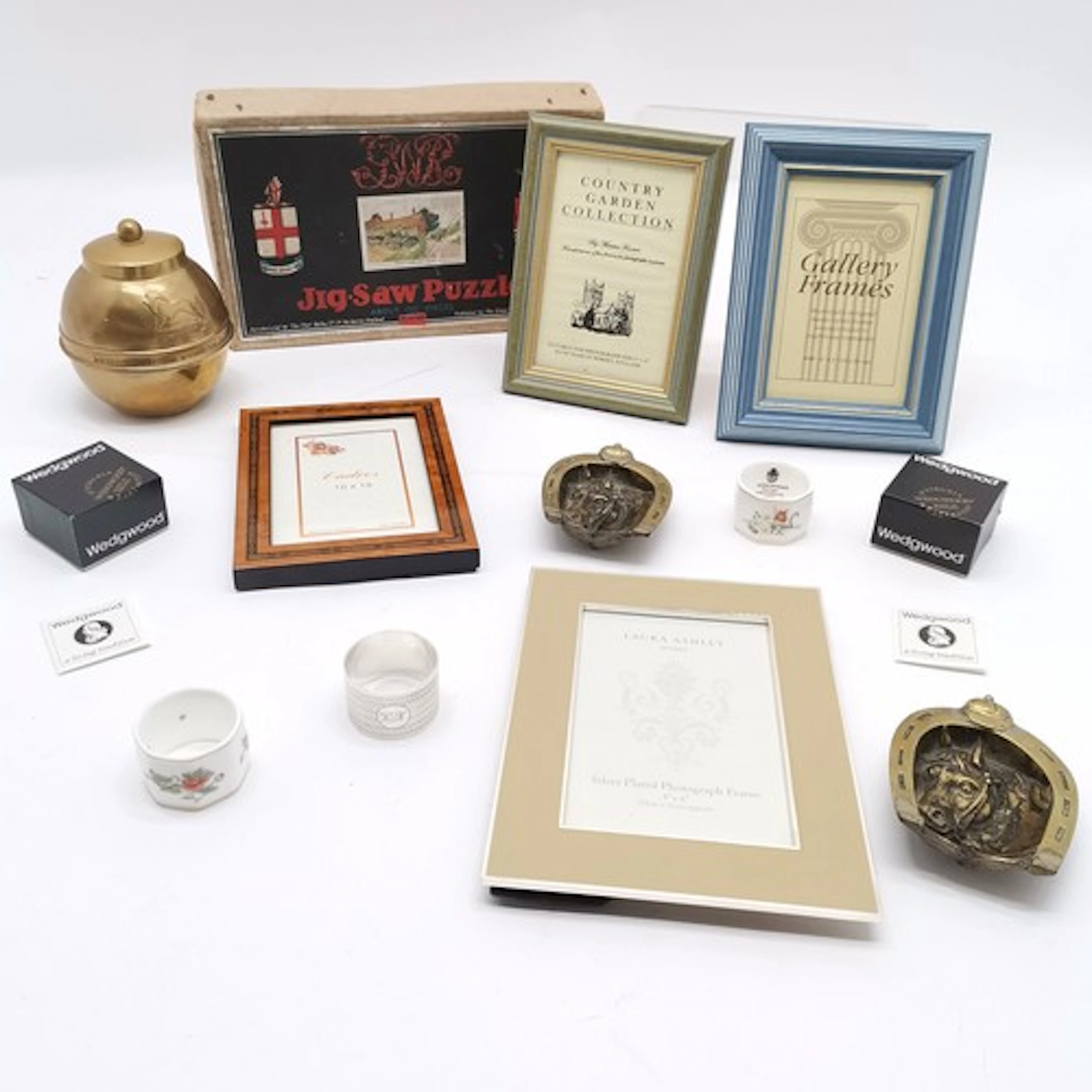 Qty of oddments inc 3 x napkin rings (1946 silver by Gorham ...