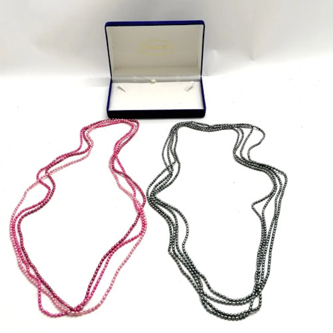 4 x strands of grey pearls longest 88cm T/W 3 strands of pin...