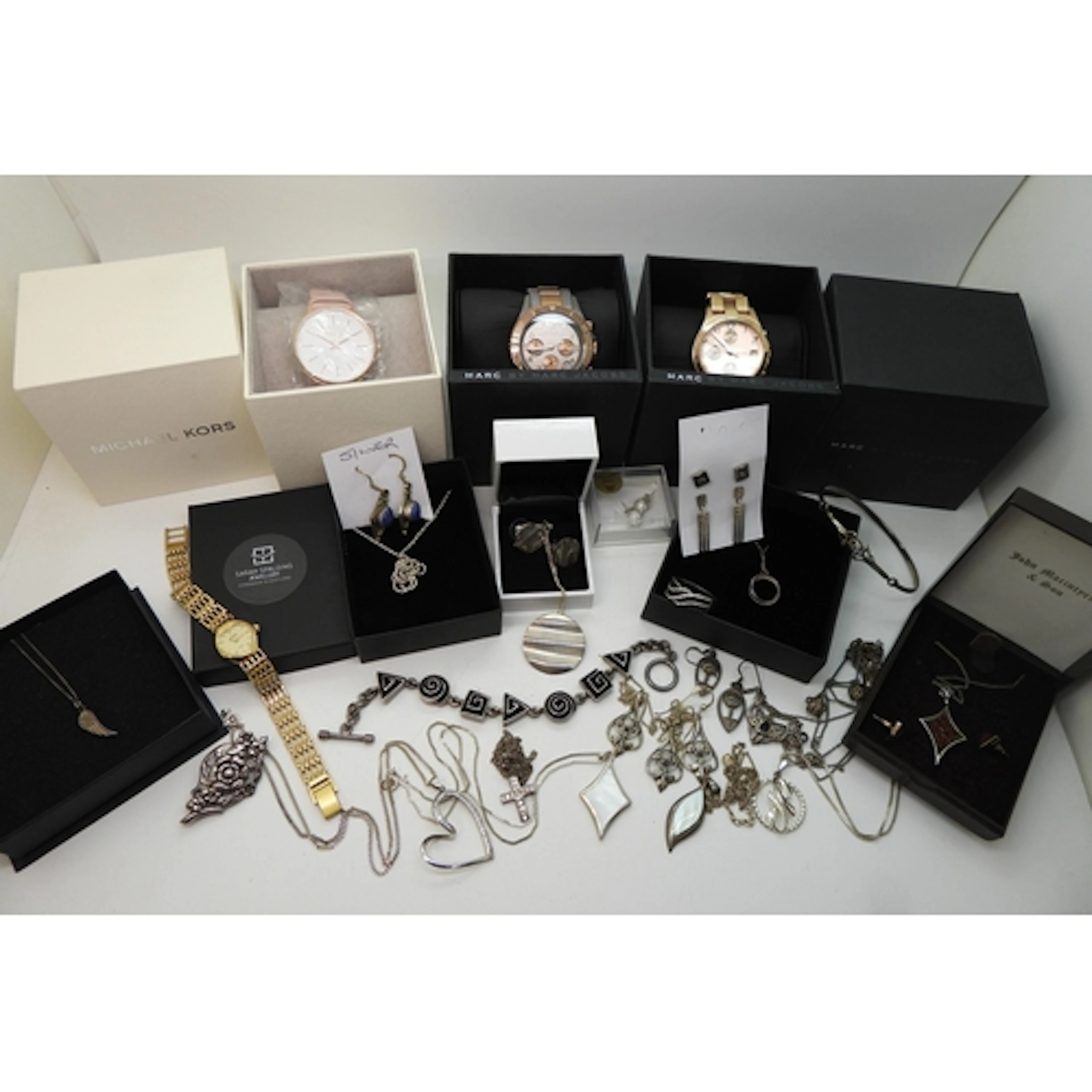Two watches by Marc Jacobs, a further watch by Michael Kors,...