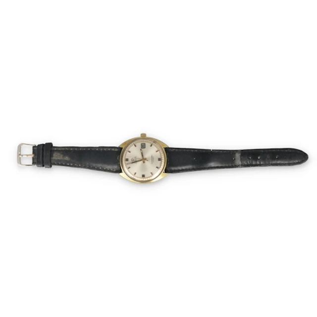 AN OMEGA GENTLEMAN'S SEAMASTER COSMIC With leather strap...