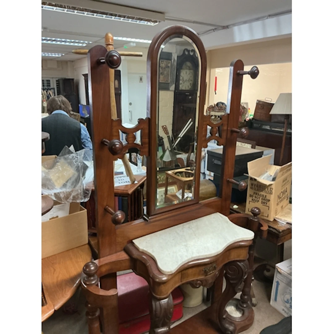 19th-century Victorian mahogany hall stand featuring a centr...