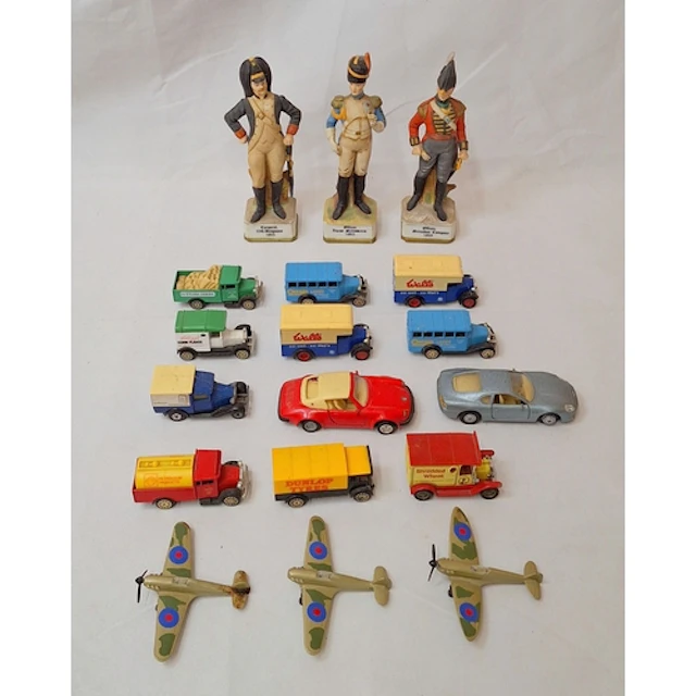 Die Cast Model Vehicles incl. Maisto Aston Martin DB7, Lledo...