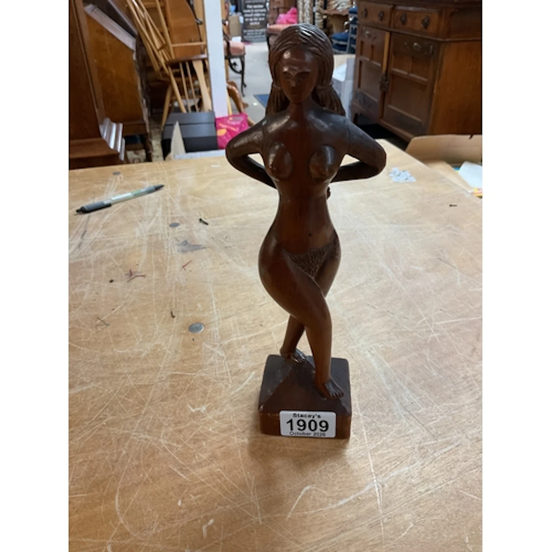 WWII Italian carved nude woman relating to the second Italy-...