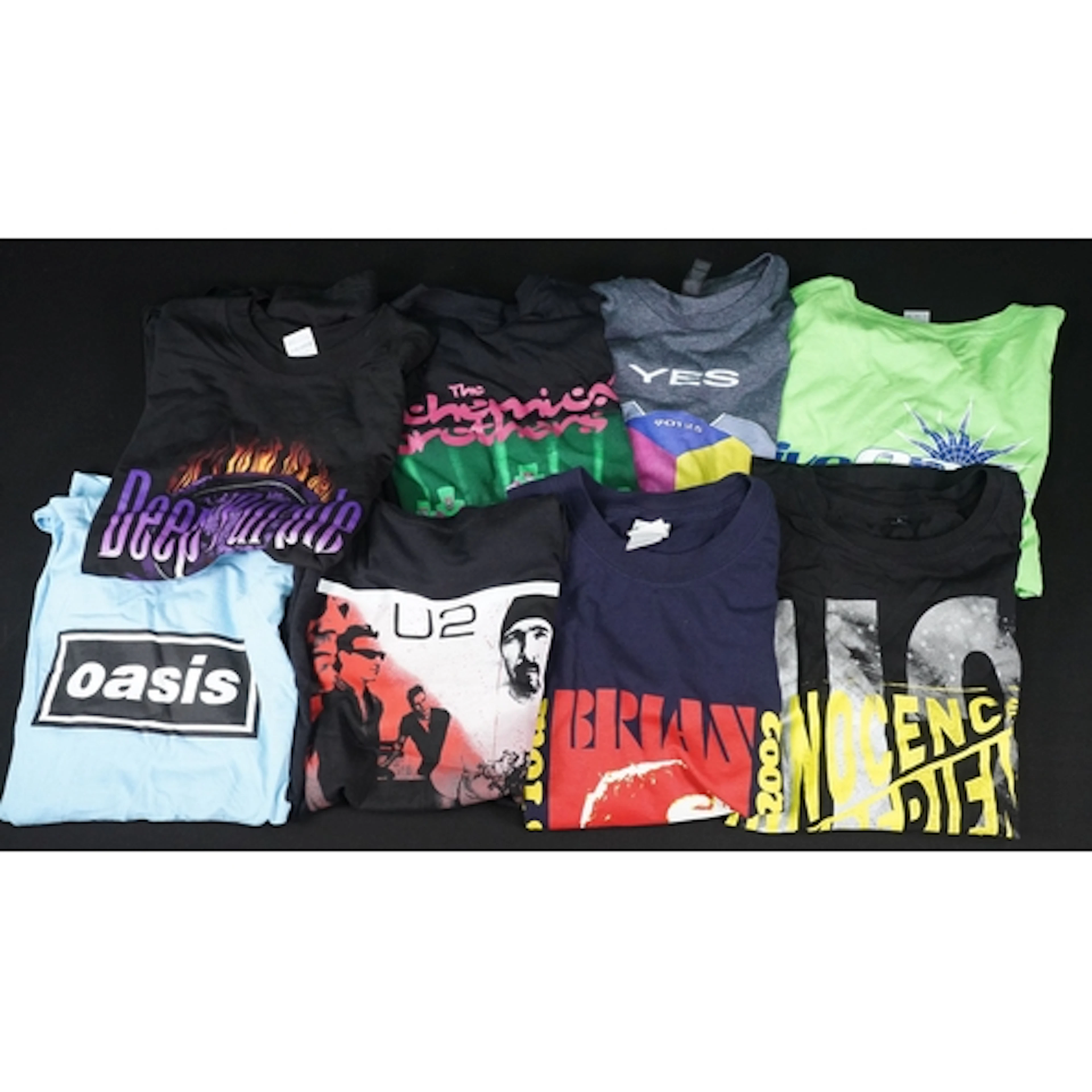 Memorabilia - 8 band t-shirts to include Oasis (Defintely Ma...