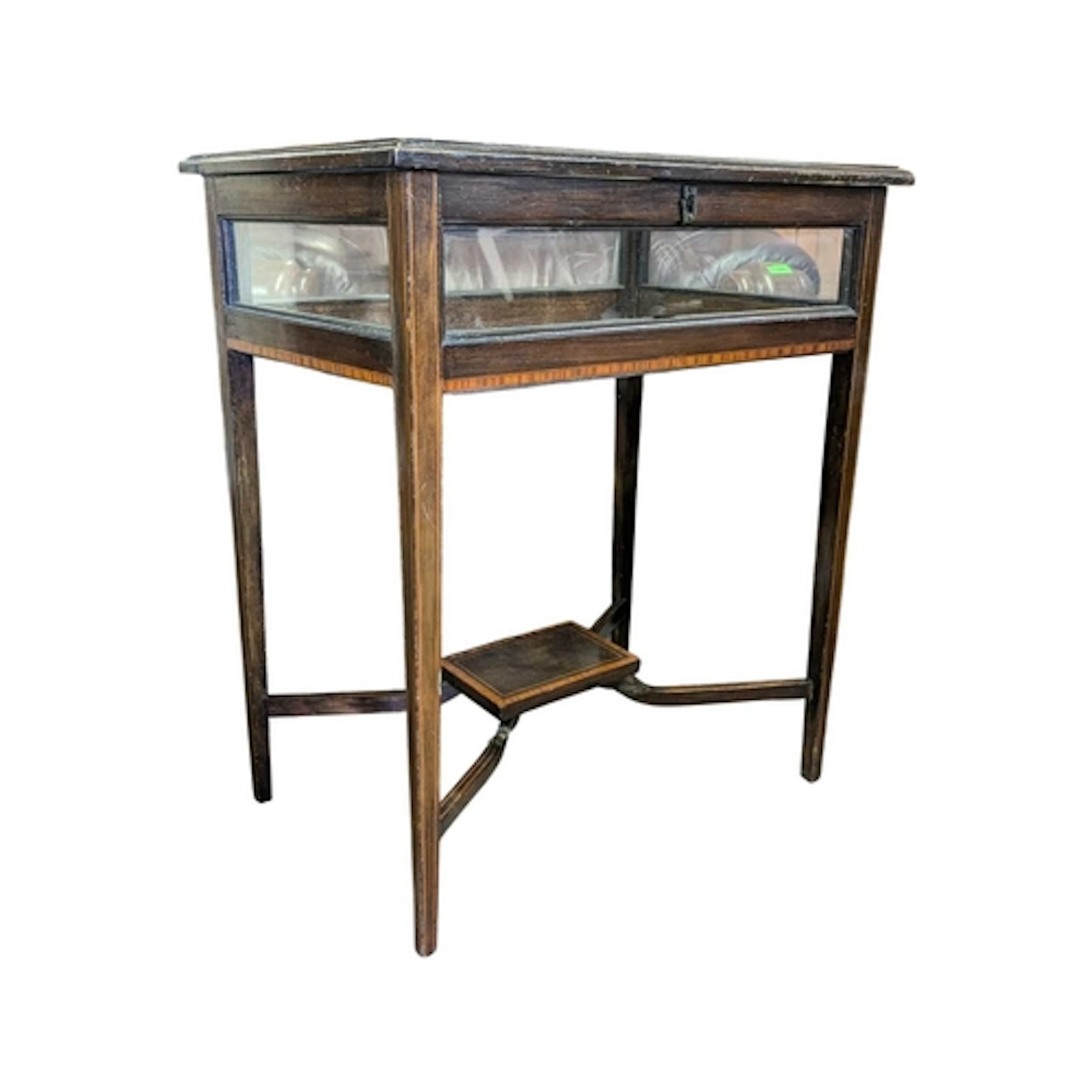 Edwardian mahogany and line inlaid bijouterie table. Raised ...