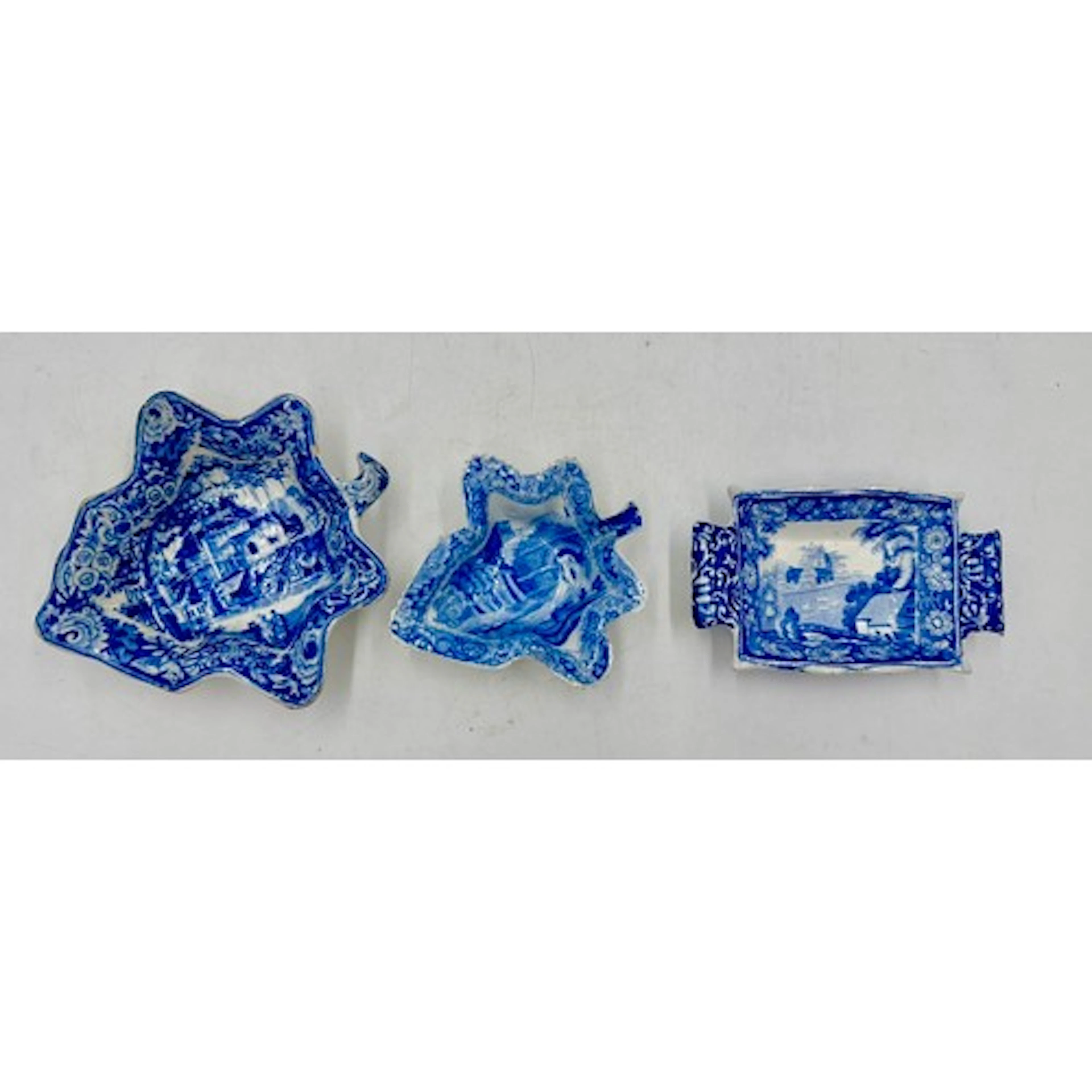 Three early 19th century blue and white transfer-printed pic...