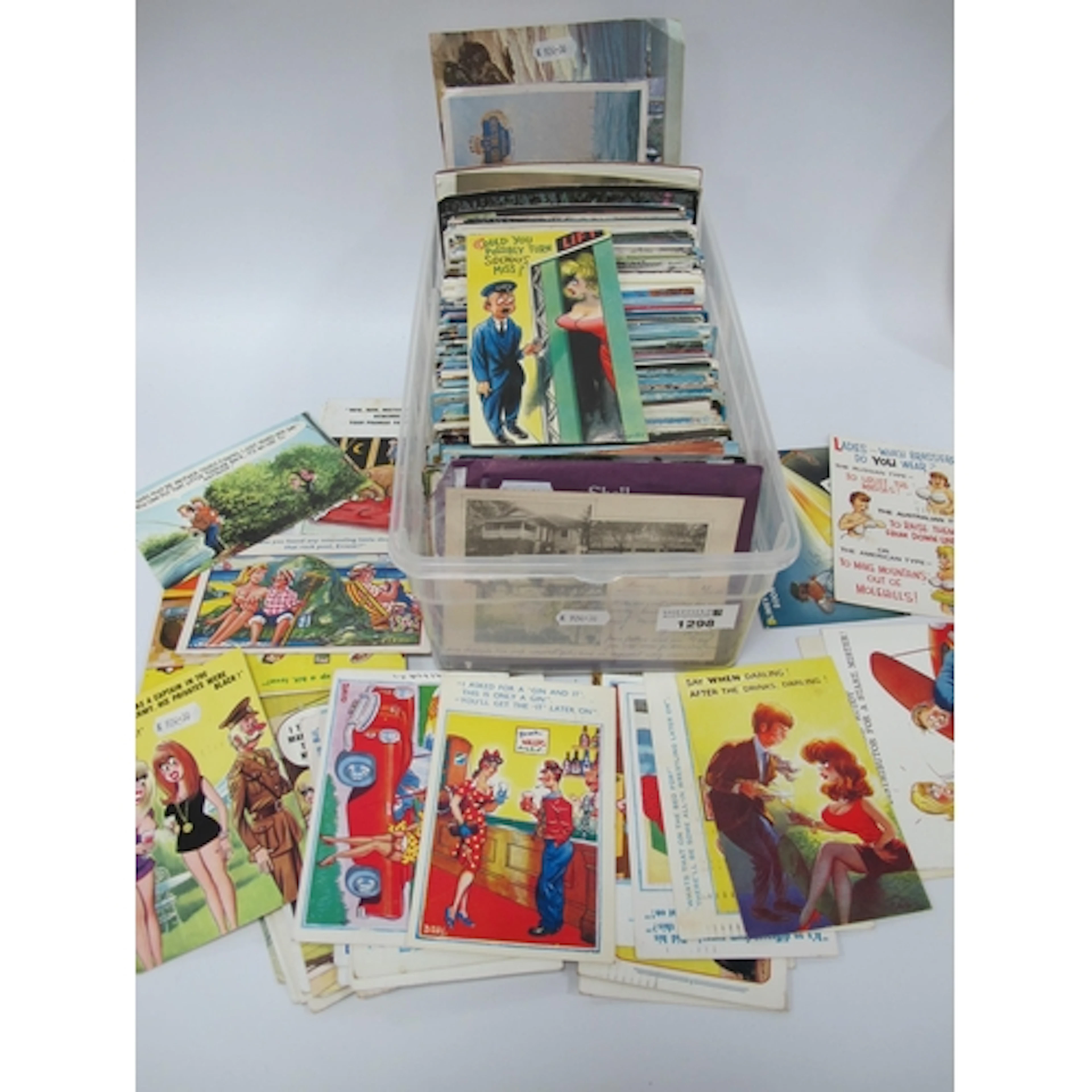 Large quantity of vintage postcards, many postally used with...