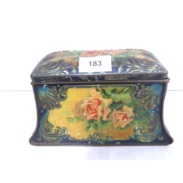 Carr & Co vintage biscuit tin.