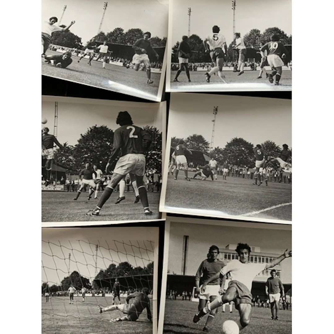 Enfield Football Press Photos: Black and white 8 x 6 inch ac...