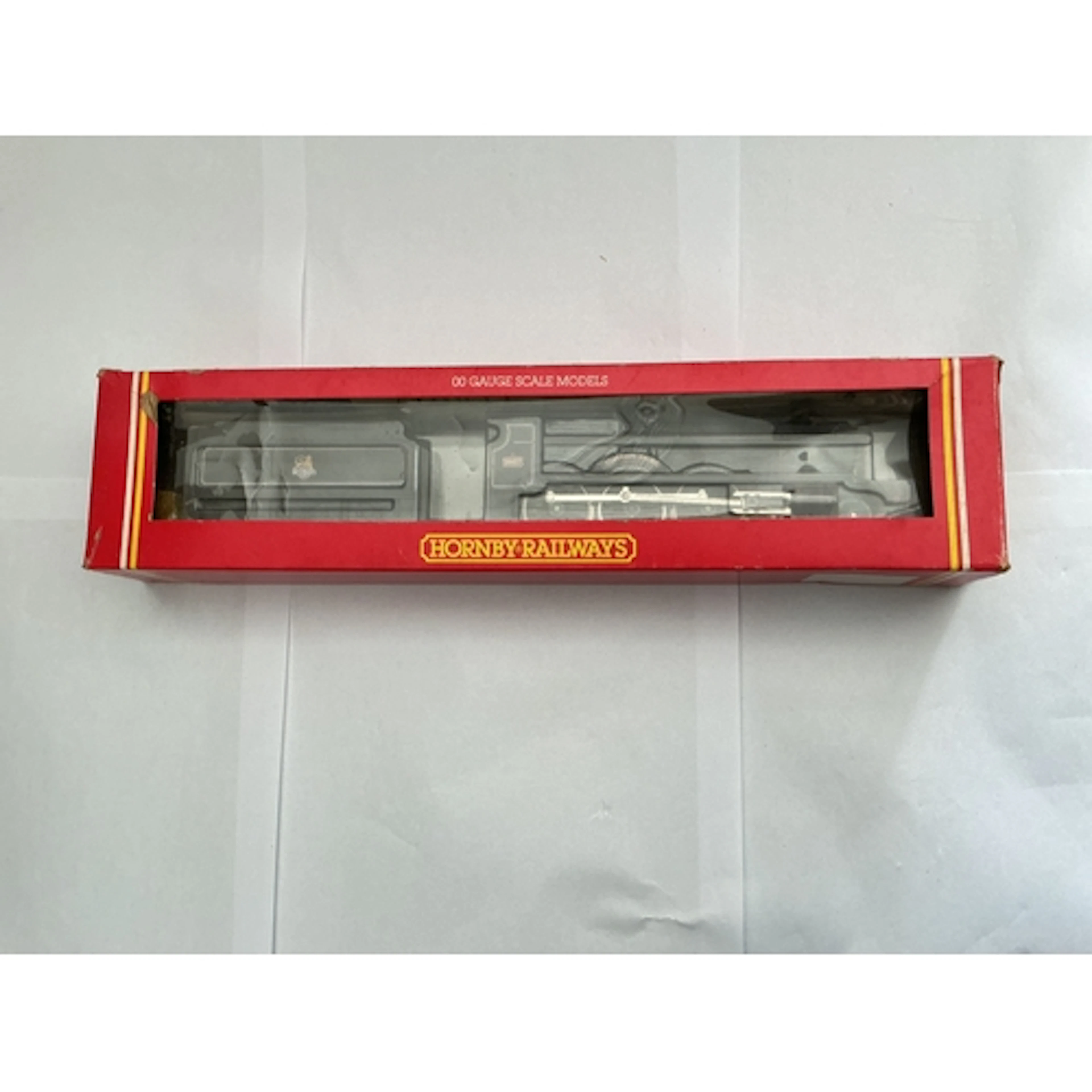 A Boxed Hornby BR 4-6-0 Clevedon Court 00 Gauge Locomotive. ...