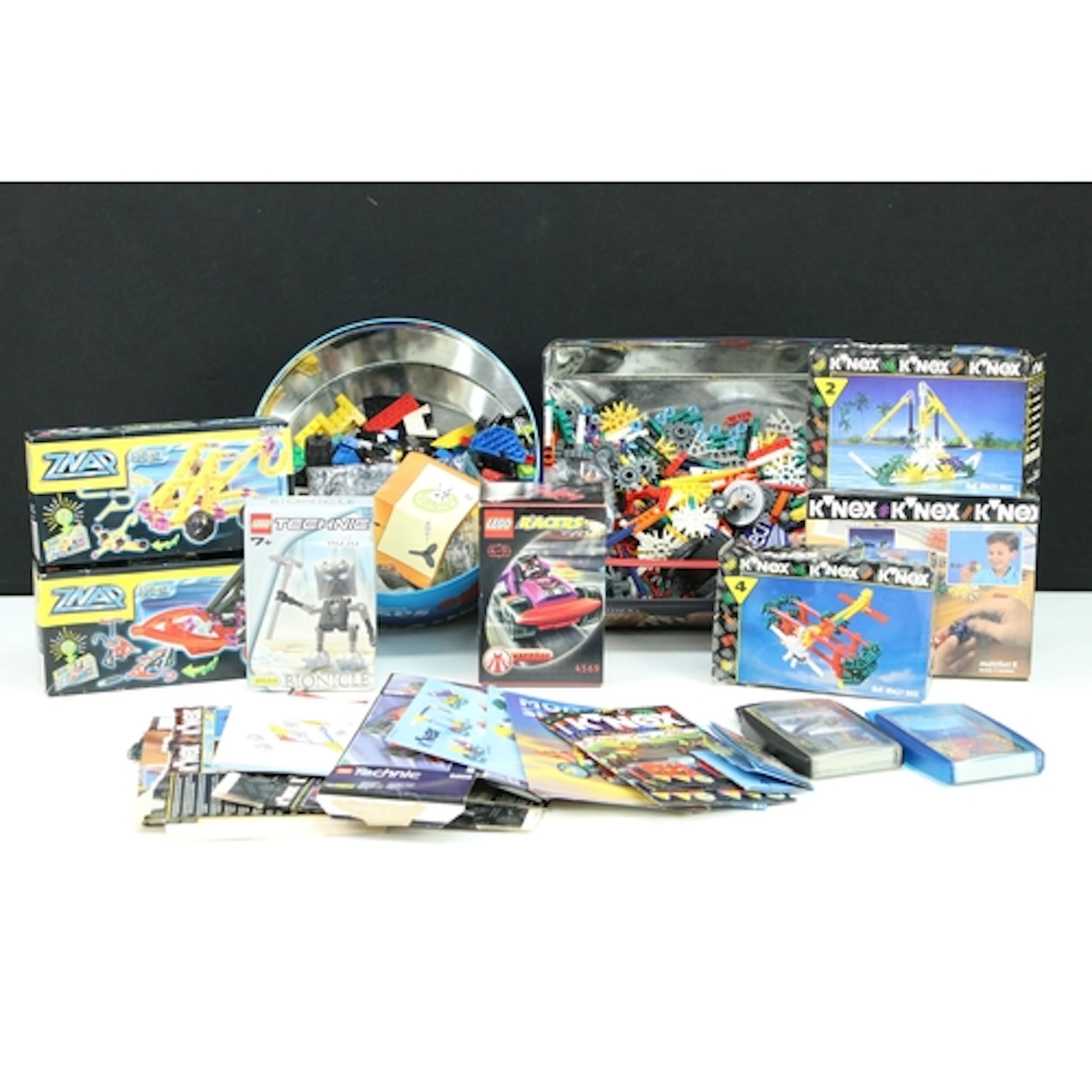 Lego - Collection of boxed & unboxed Lego to include 2 x sea...