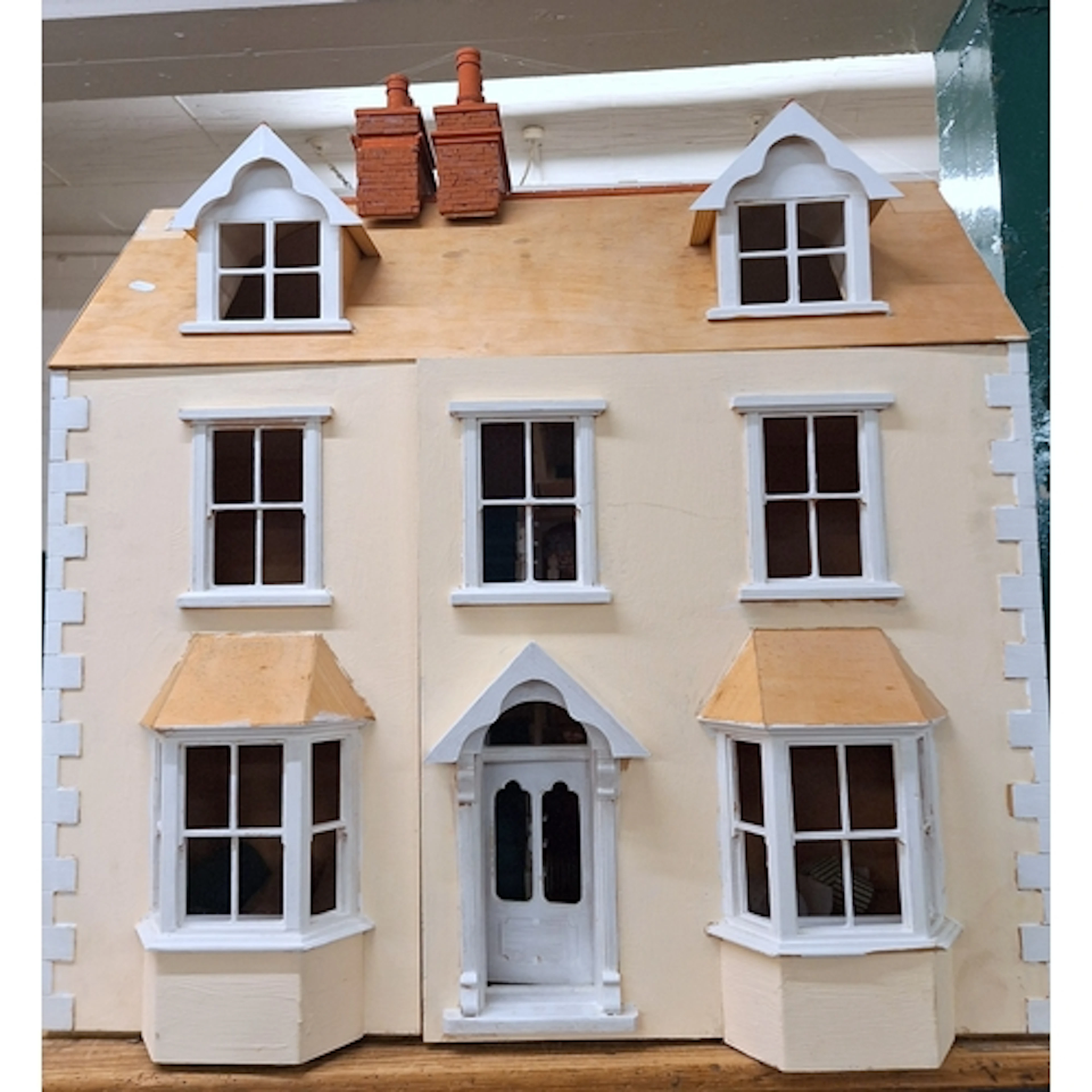 Plywood Large dolls house, white & cream painted exterior, 4...
