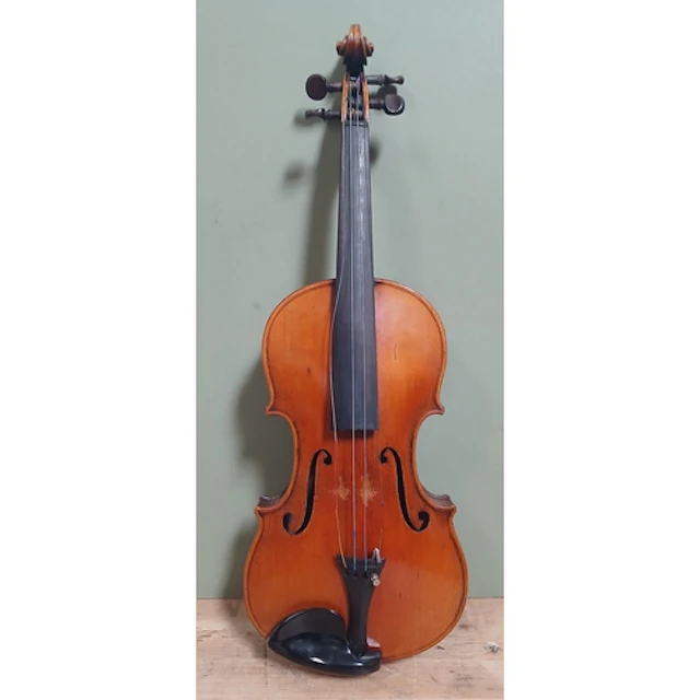 An antique violin, two piece back, length 353mm, labelled Vu...